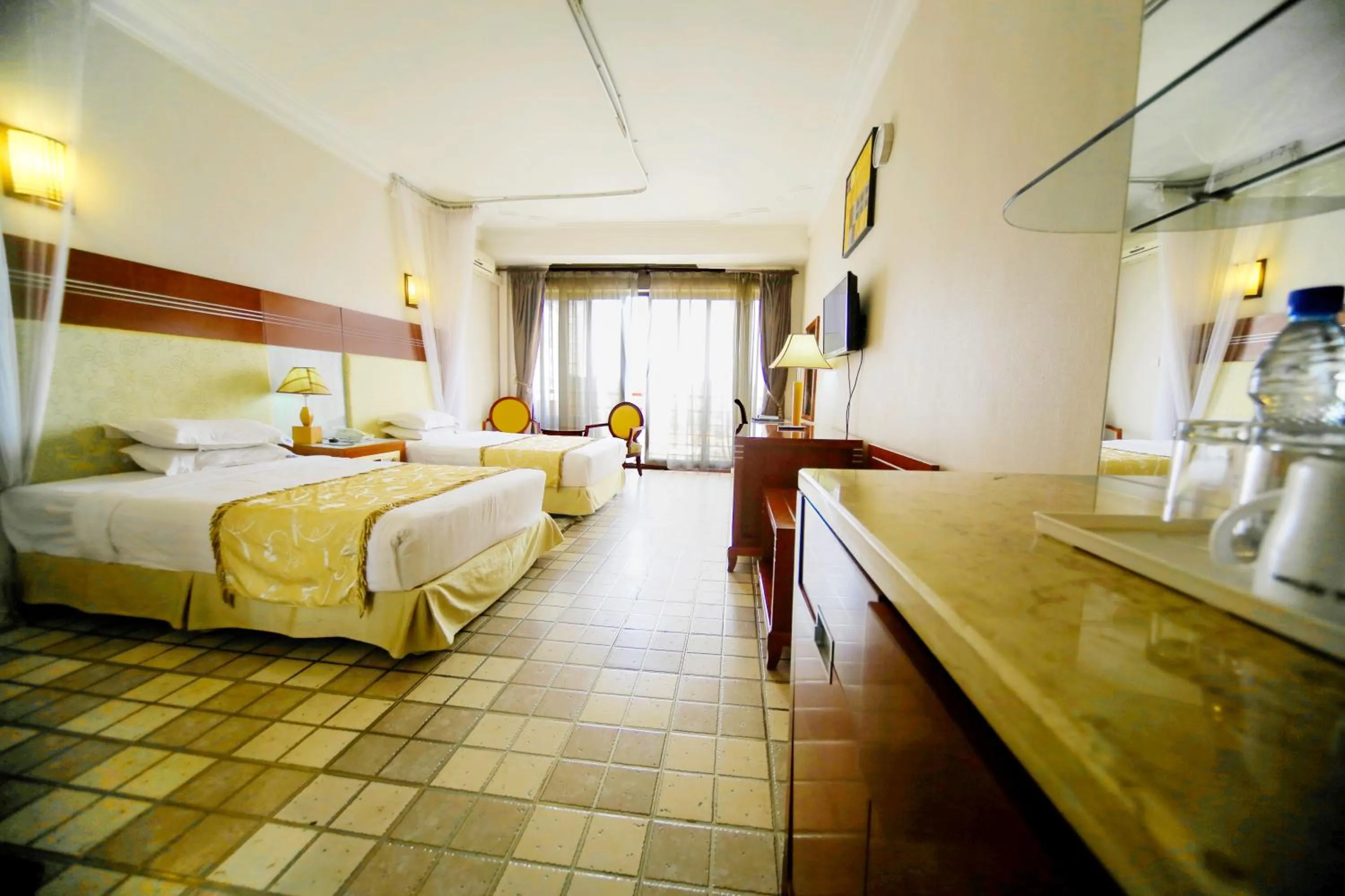 Deluxe Twin Room in Hotel Africana