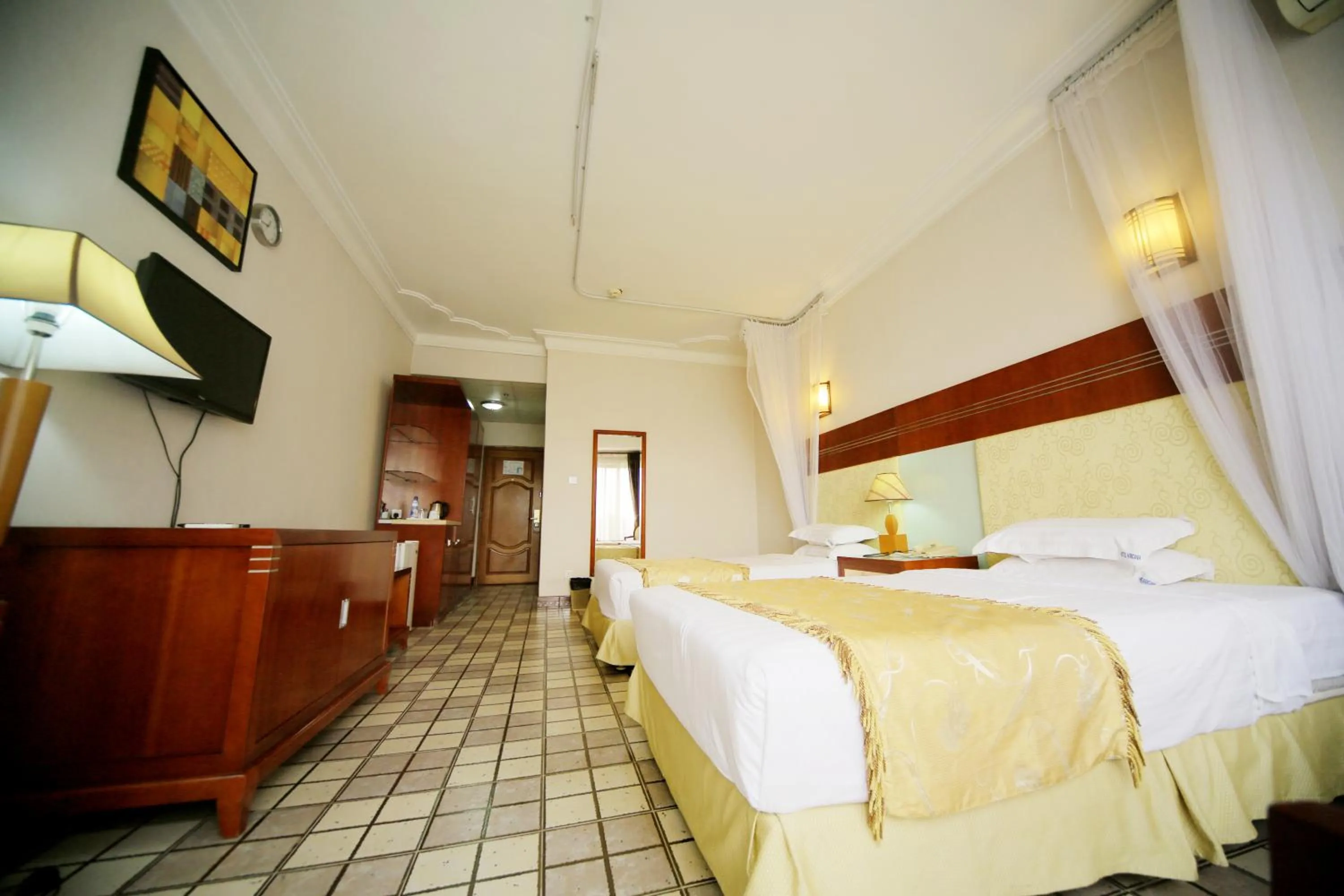 Deluxe Twin Room in Hotel Africana