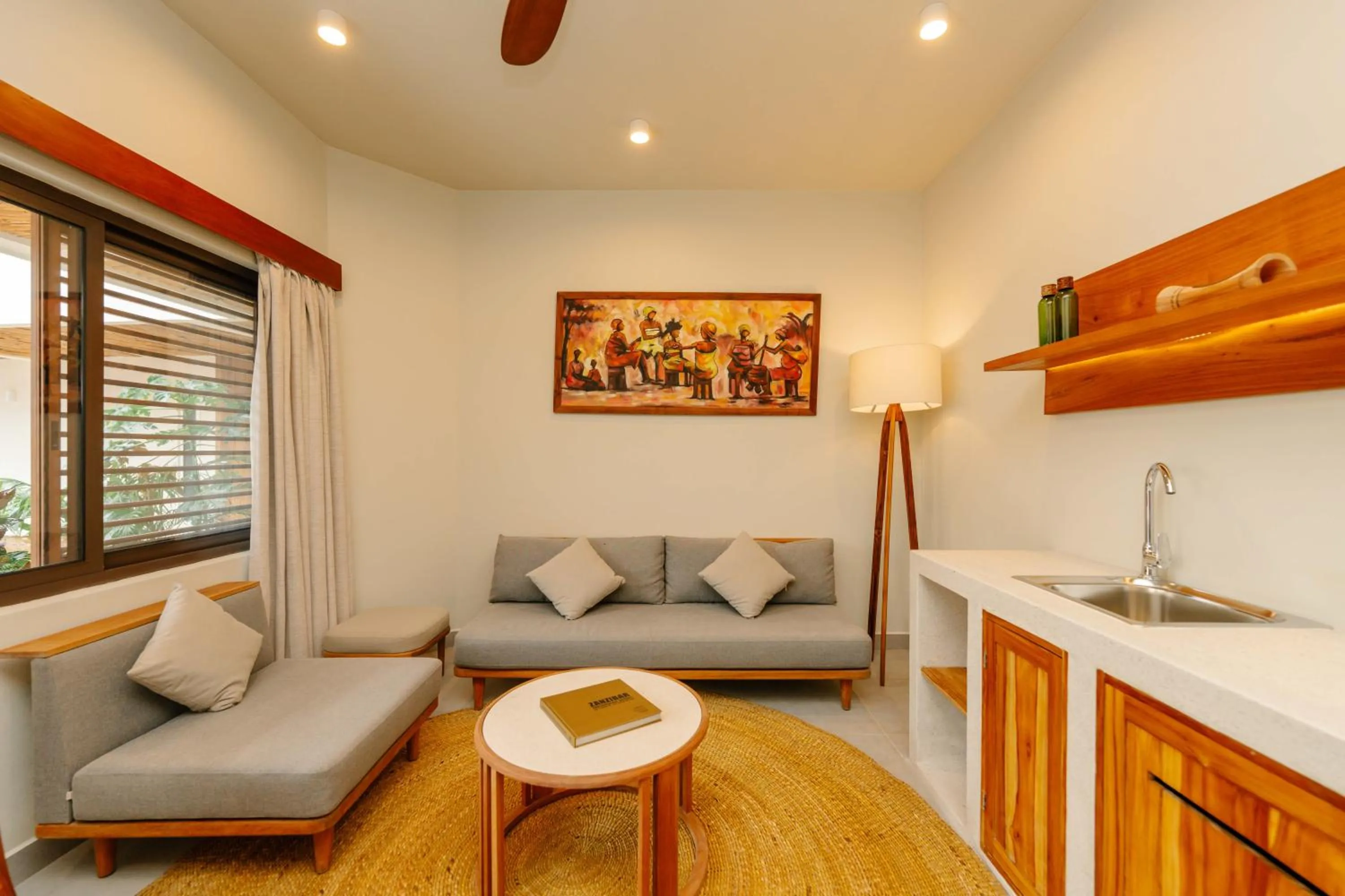 Deluxe Two-Bedroom Apartment in Samawa Living