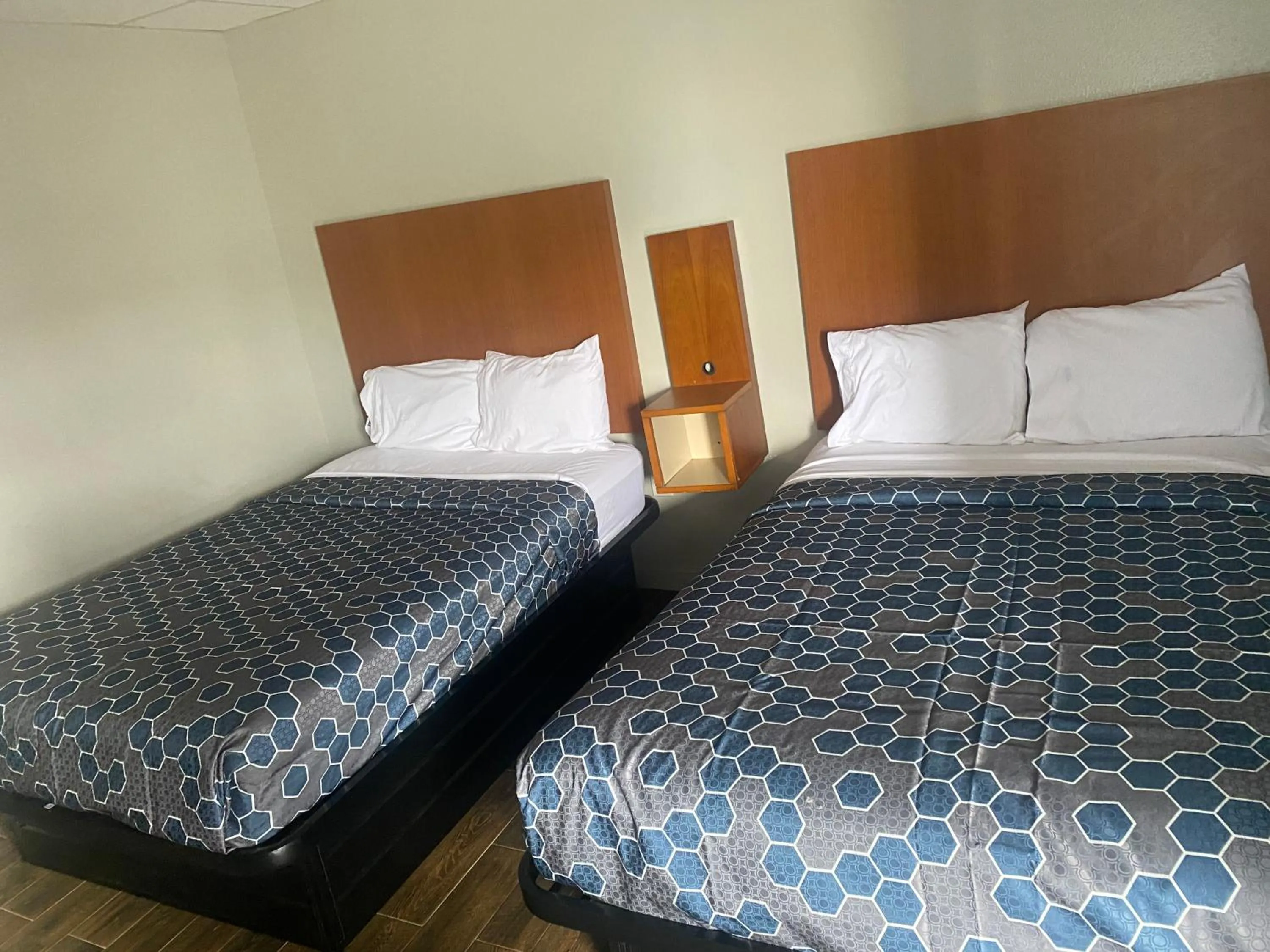 Twin Room in PASCAGOULA EXTENDED STAY