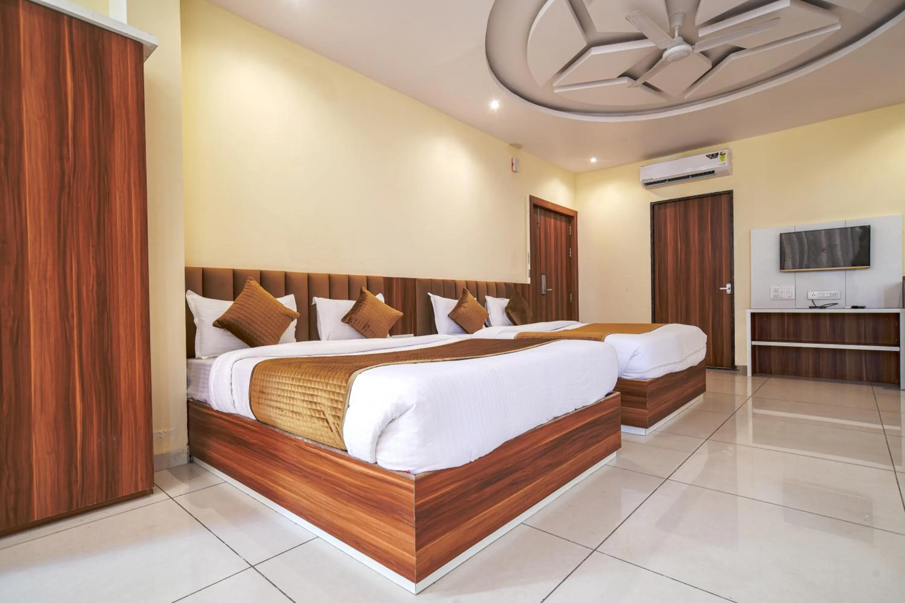 Duplex Quadruple Room in Radhe Krishna Resort