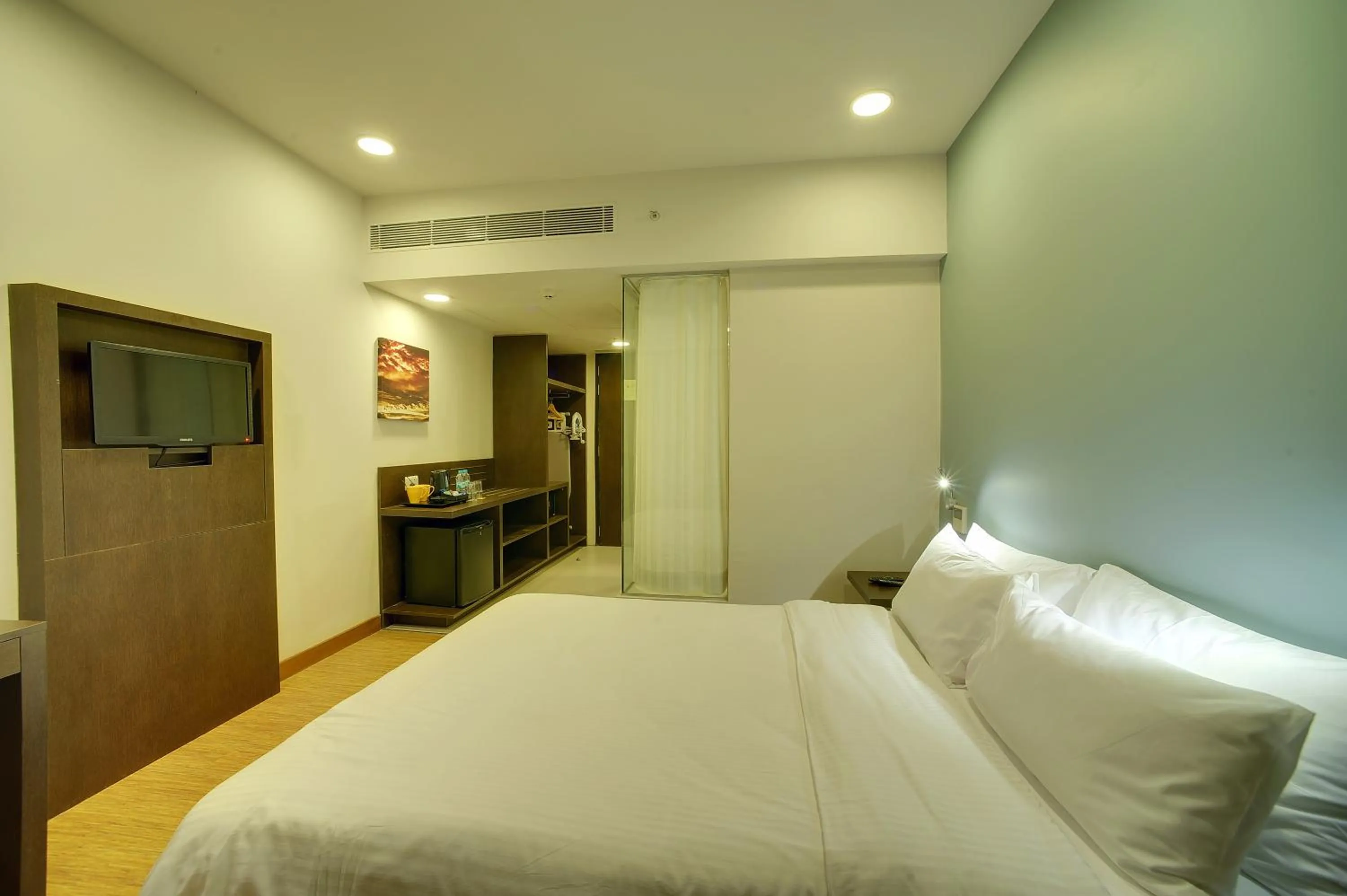 Superior Double Room - single occupancy in Keys Select by Lemon Tree Hotels, Kochi