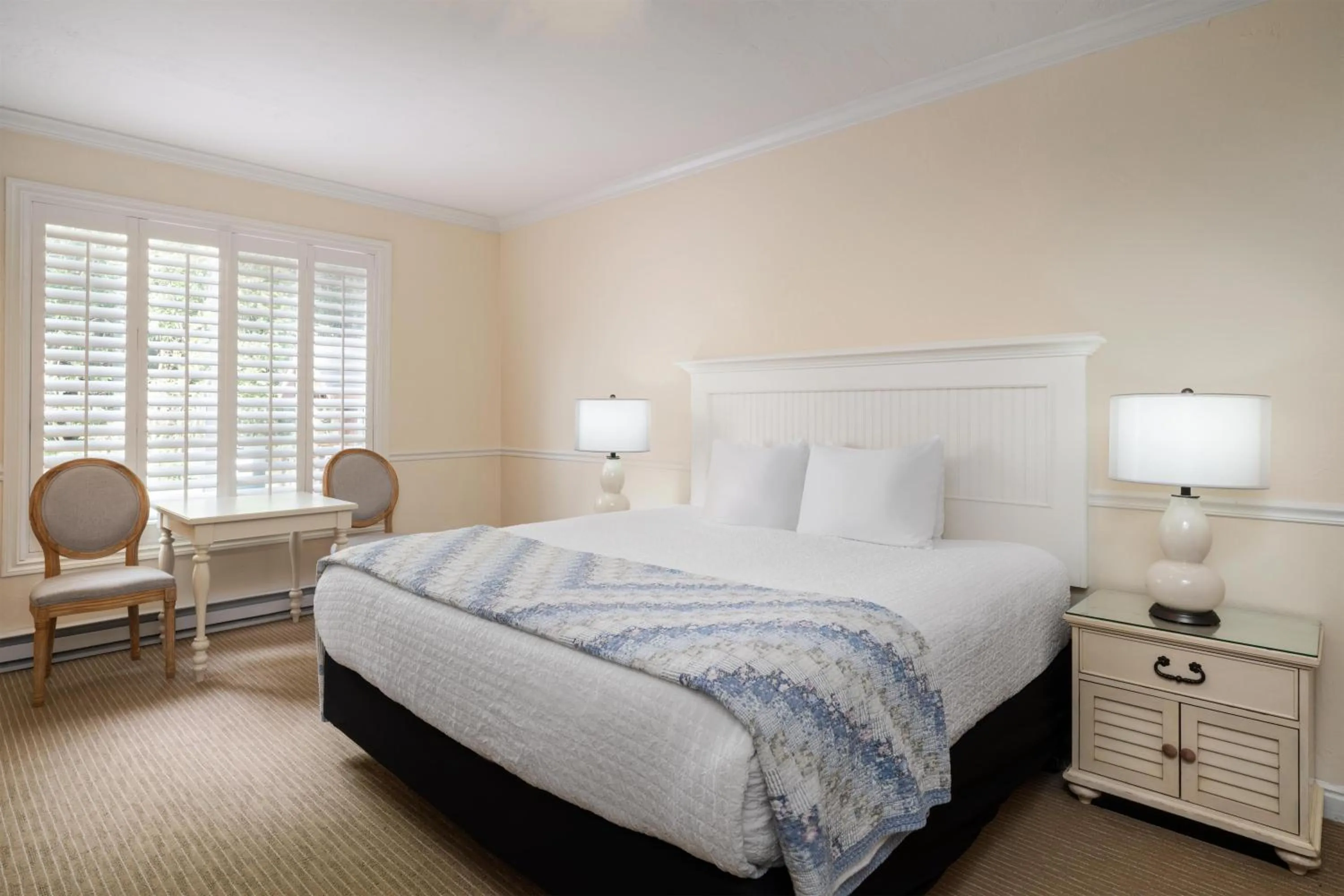 King Bed in Best Western Grandma's Feather Bed