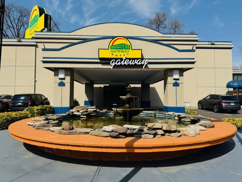 Gateway Hotel