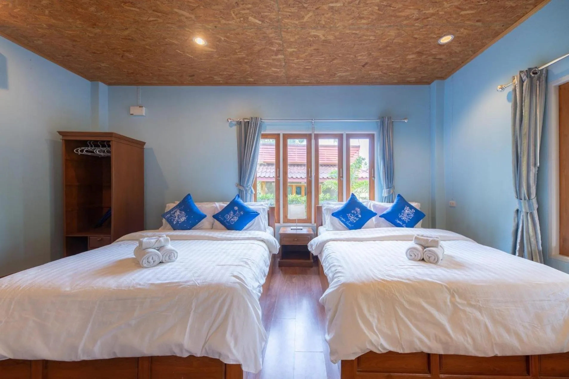 Family Room with Private Bathroom in Seafar Resort