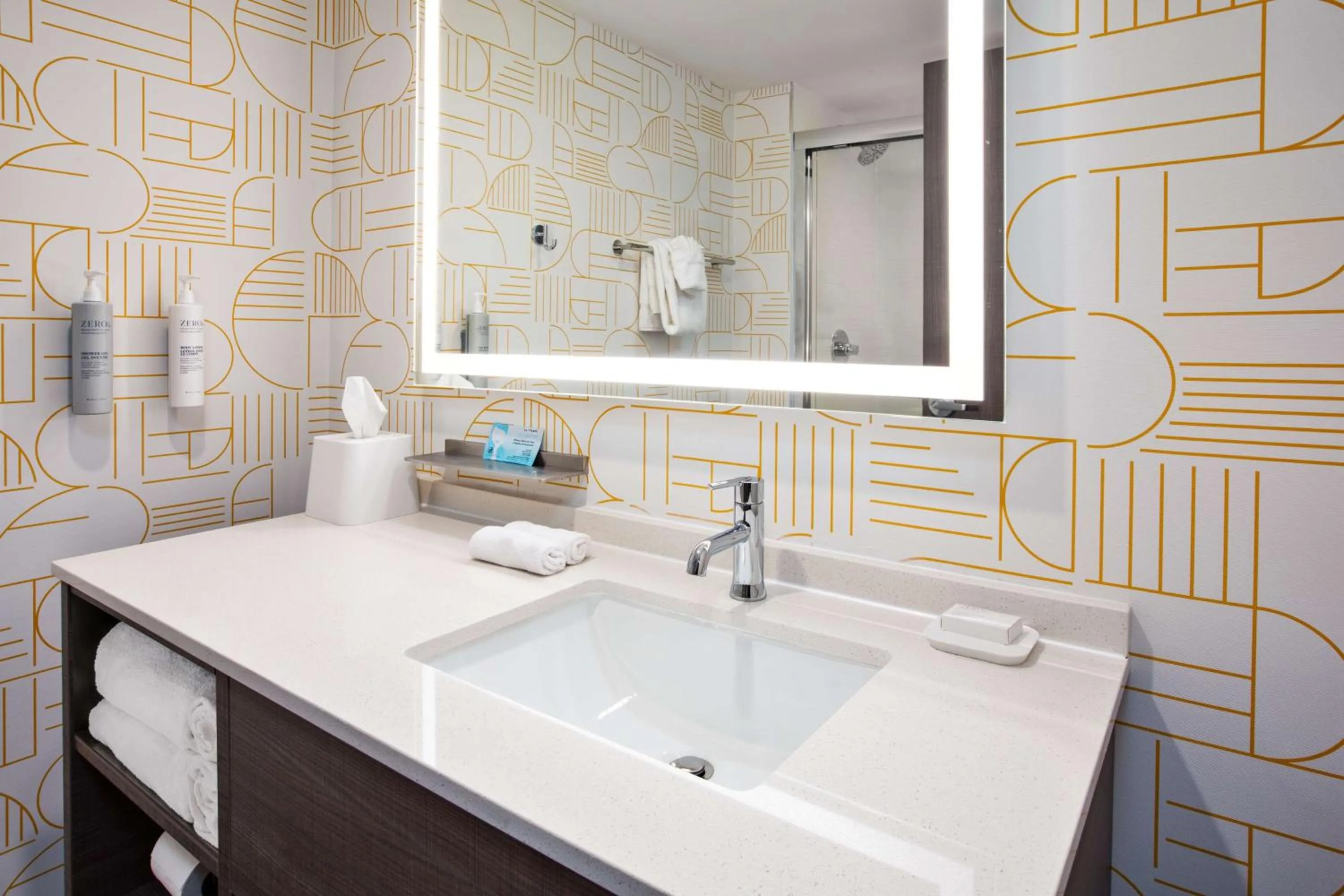 One-Bedroom King Suite with Bath Tub - Mobility Accessible in Home2 Suites By Hilton Grand Rapids Northeast