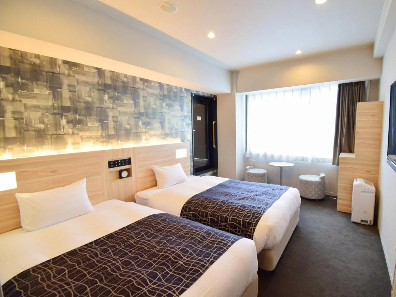 Superior Twin Room in APA Hotel Kyoto Gojo Omiya