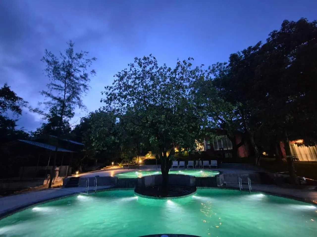 Citrus Prime Hill Queen Resort