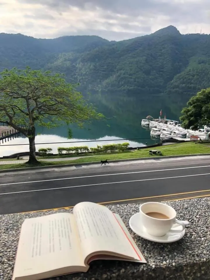 Quadruple Room with Lake View in Lakeside 46