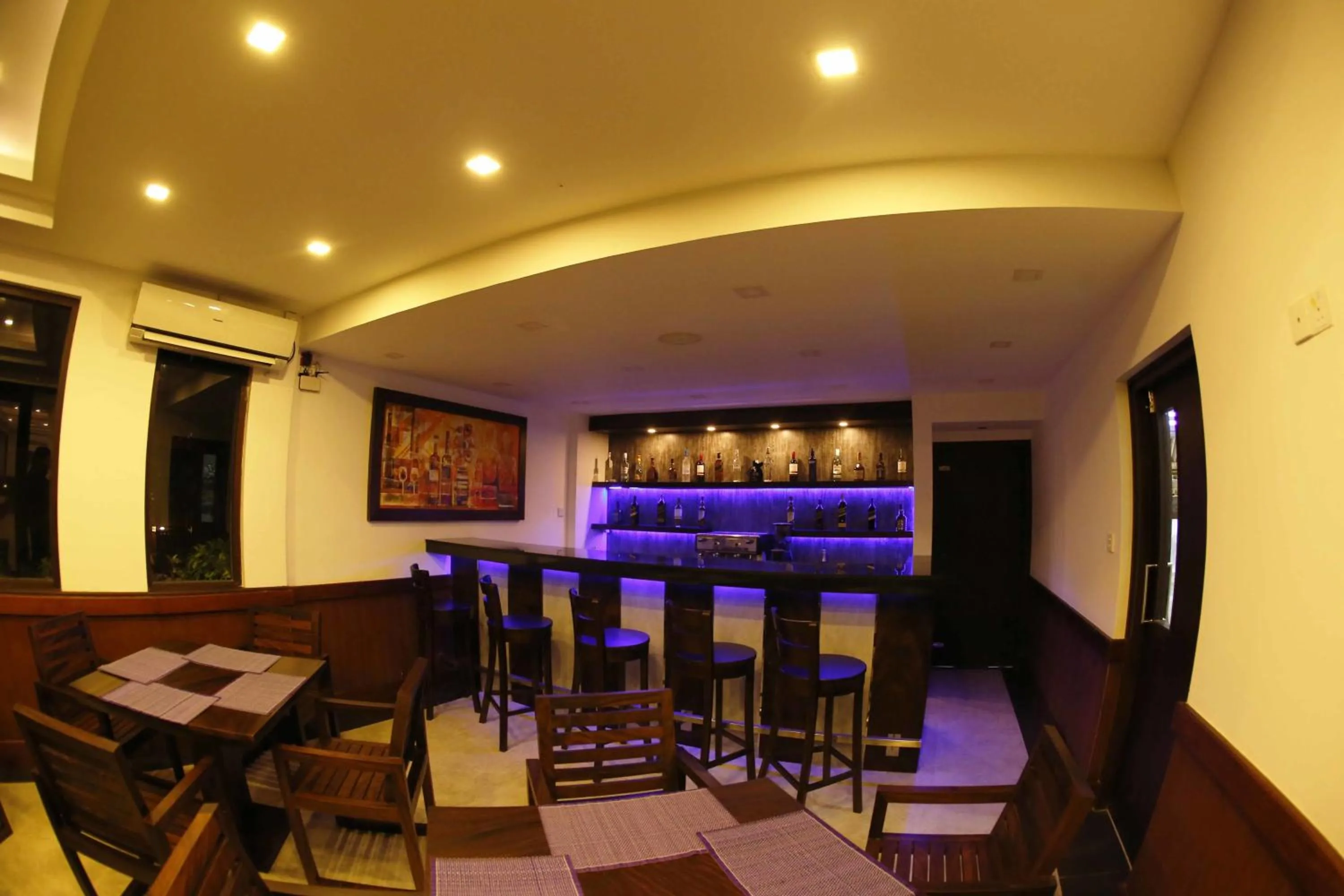 Deluxe Double Room with Balcony and Sea View in Blue Beach Hotel