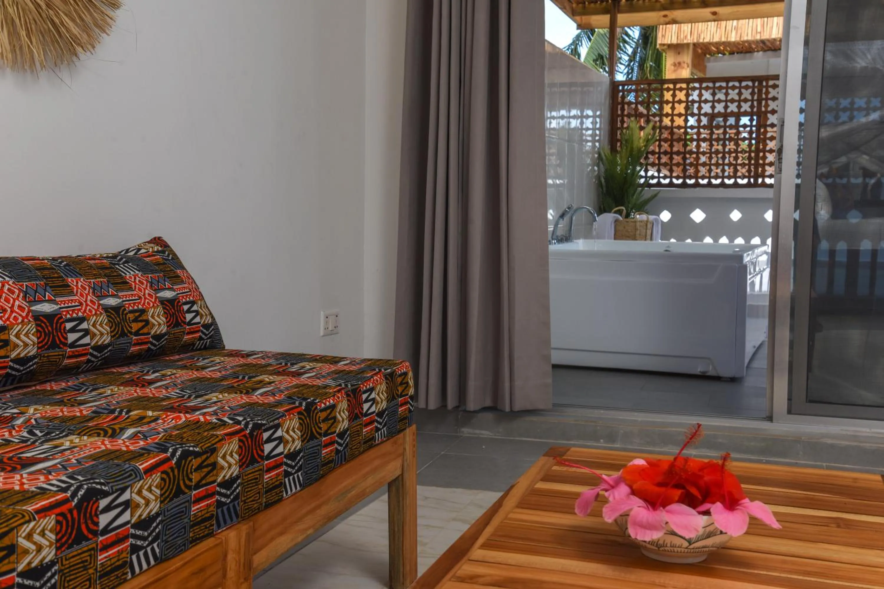 King Suite with Sea View in Zanzibar View Hotel