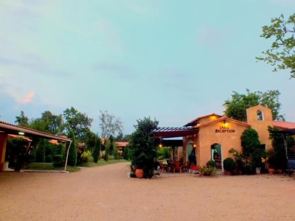 Villa Tuscany Country Resort