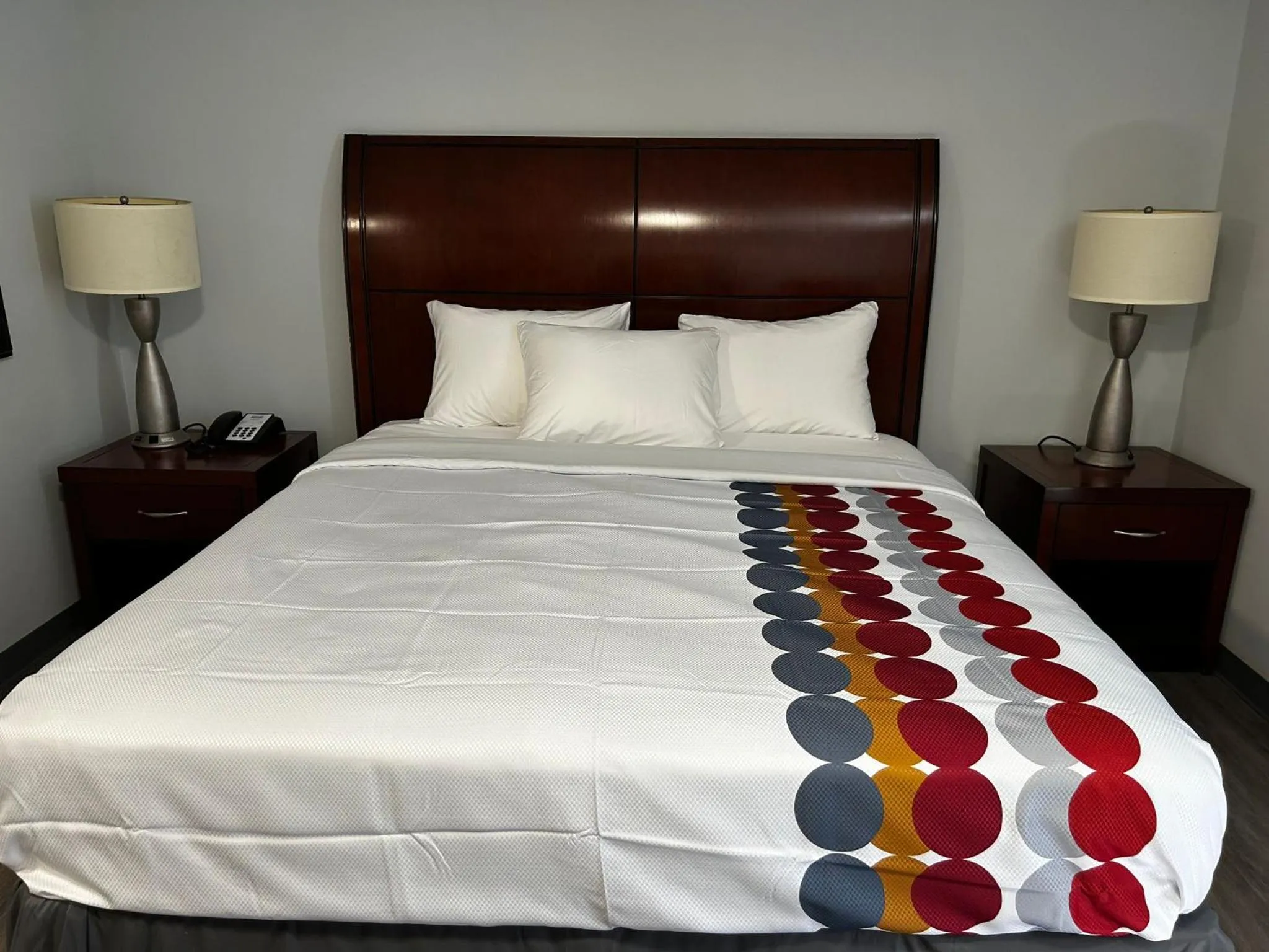 King Room with Tub - Disability Access/Non Smoking/Interior Hall in Rodeway inn Clemmons - Winston-Salem Area