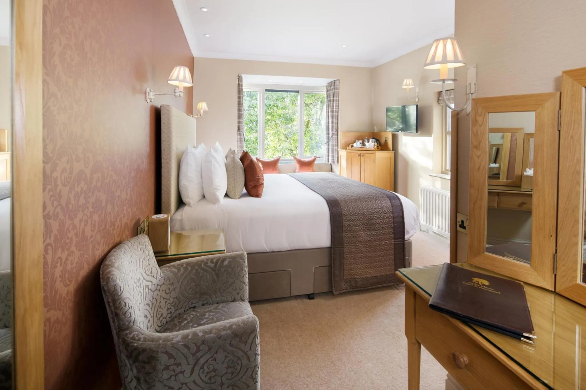 Double or Twin Room in Cedar Manor