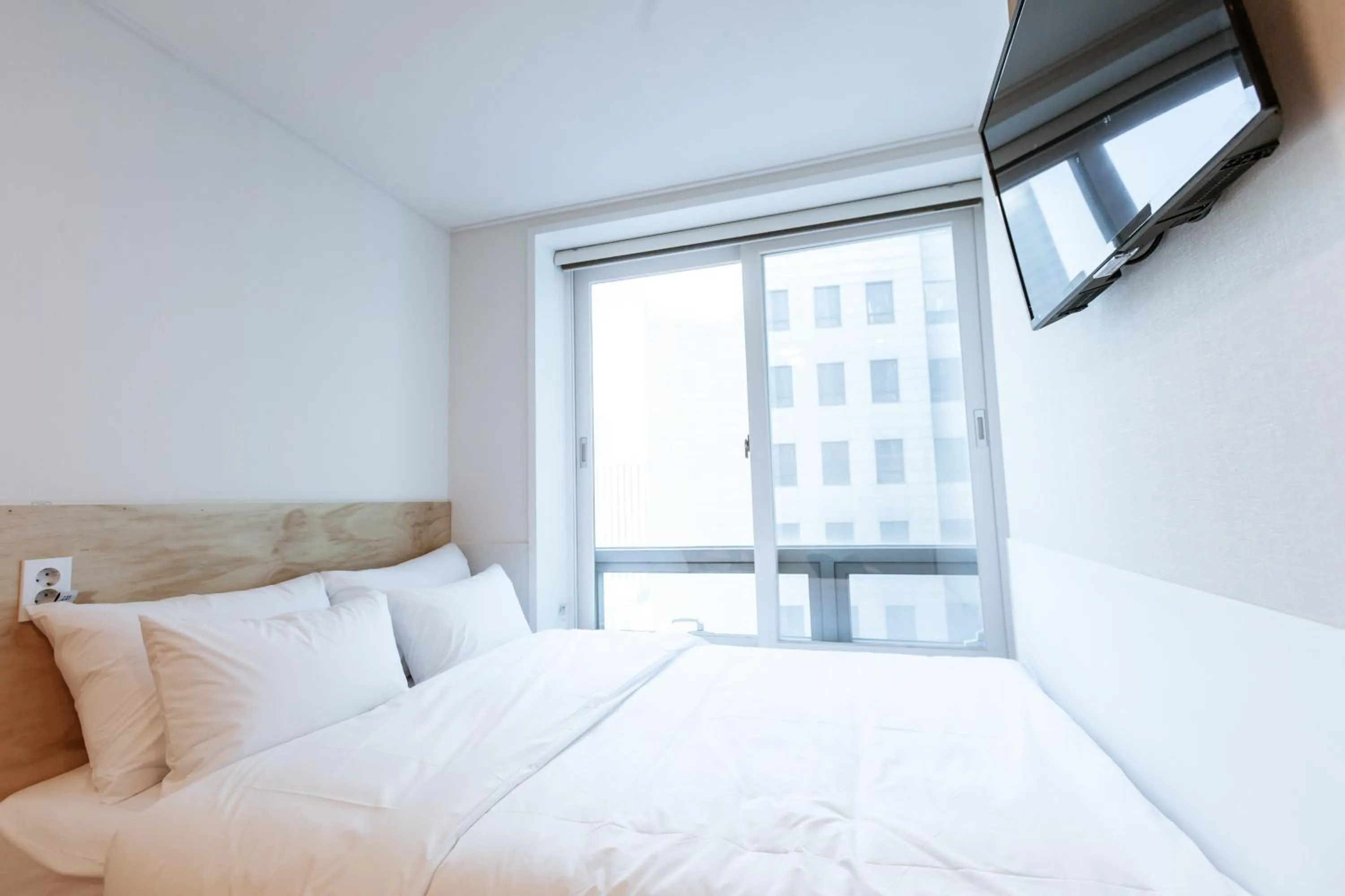 Double Room with City View in Step Inn Myeongdong 1
