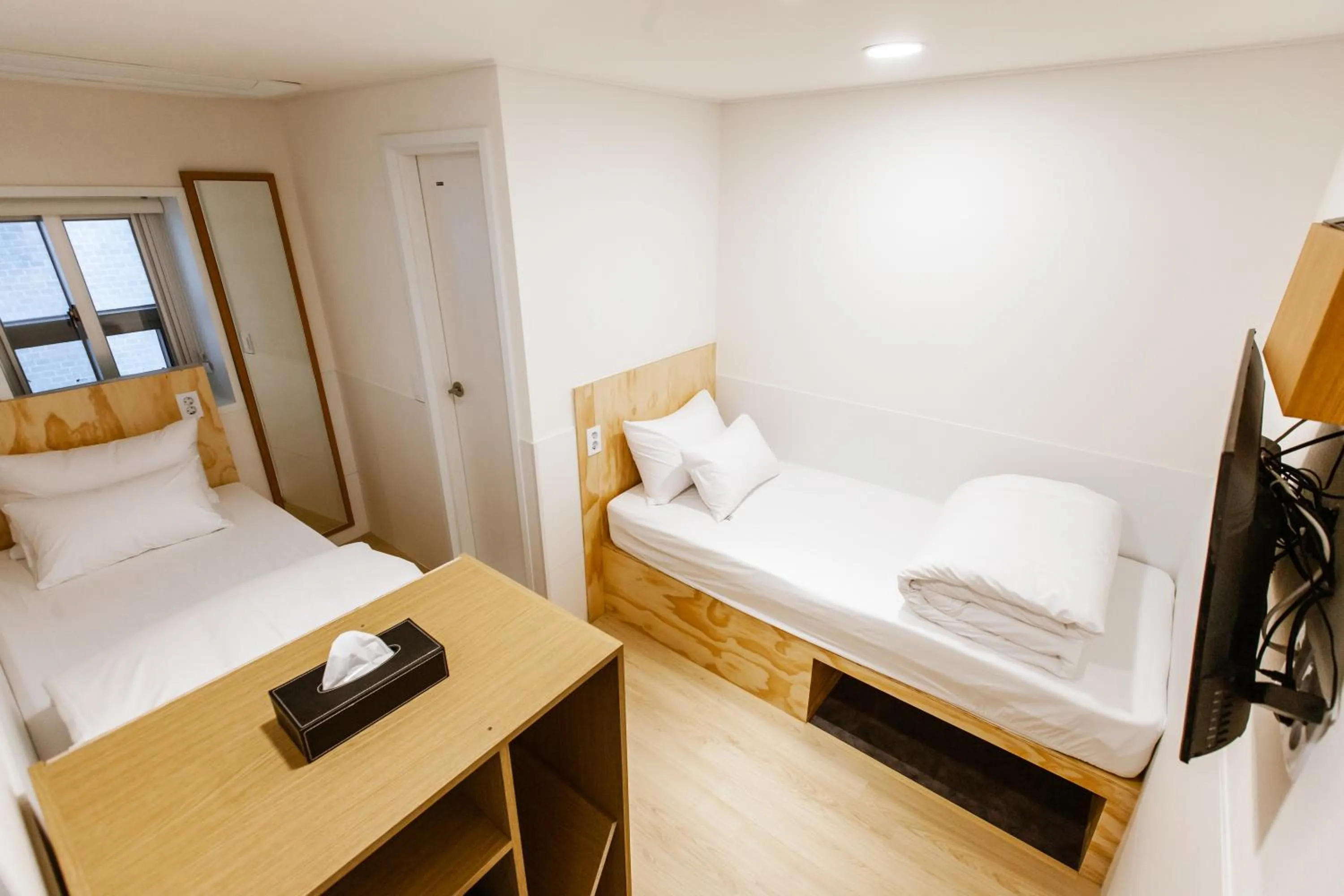 Twin Room in Step Inn Myeongdong 1