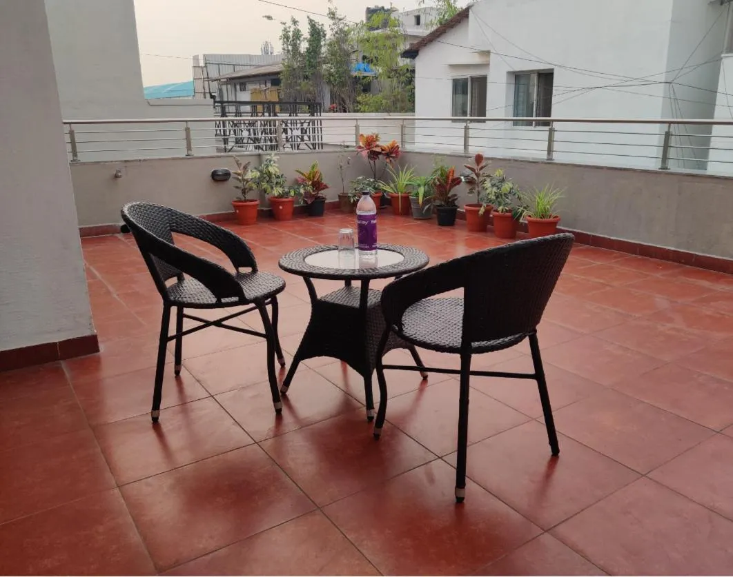 Studio with Balcony in Ixora Suites