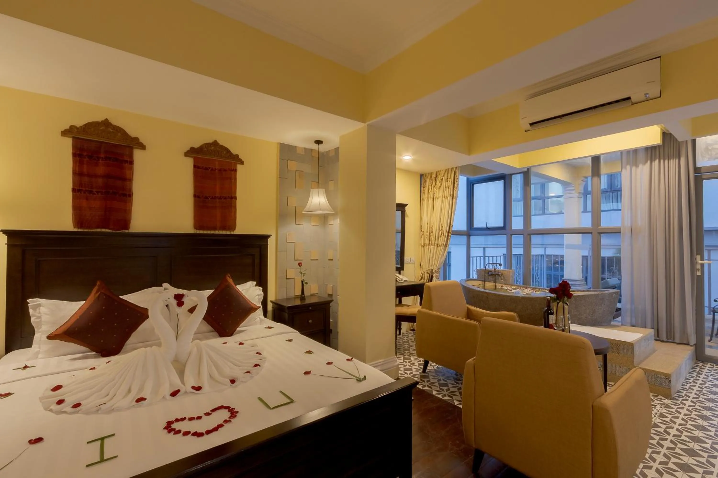 Junior Suite with Balcony in ARISON Hotel
