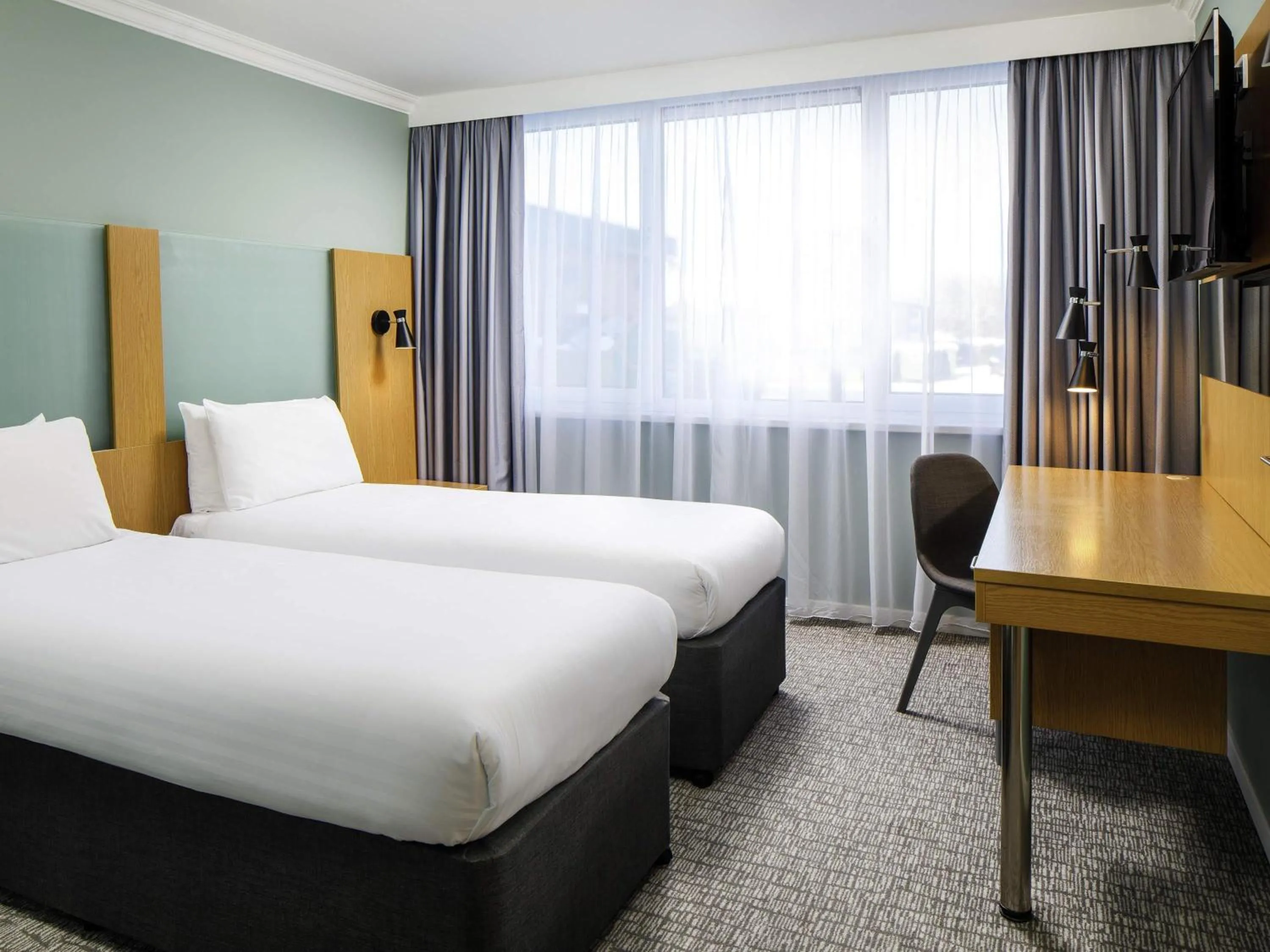 Classic Twin Room in The Harlow Hotel By AccorHotels