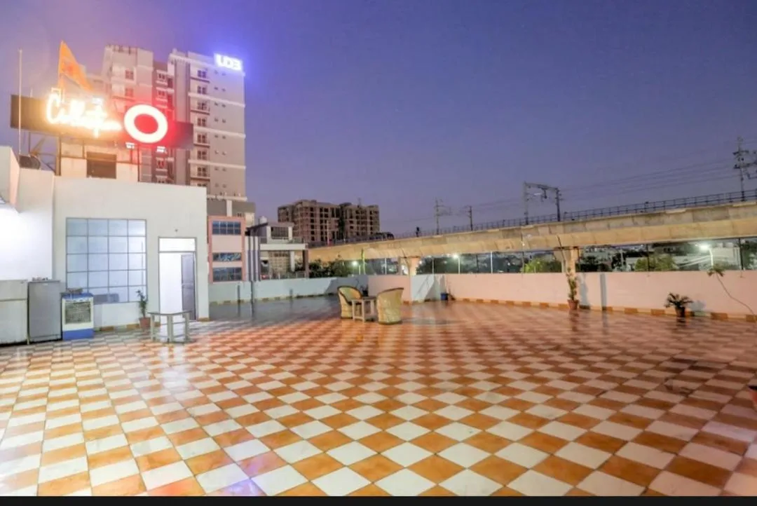 Deluxe Room in Hotel Krishna Pride