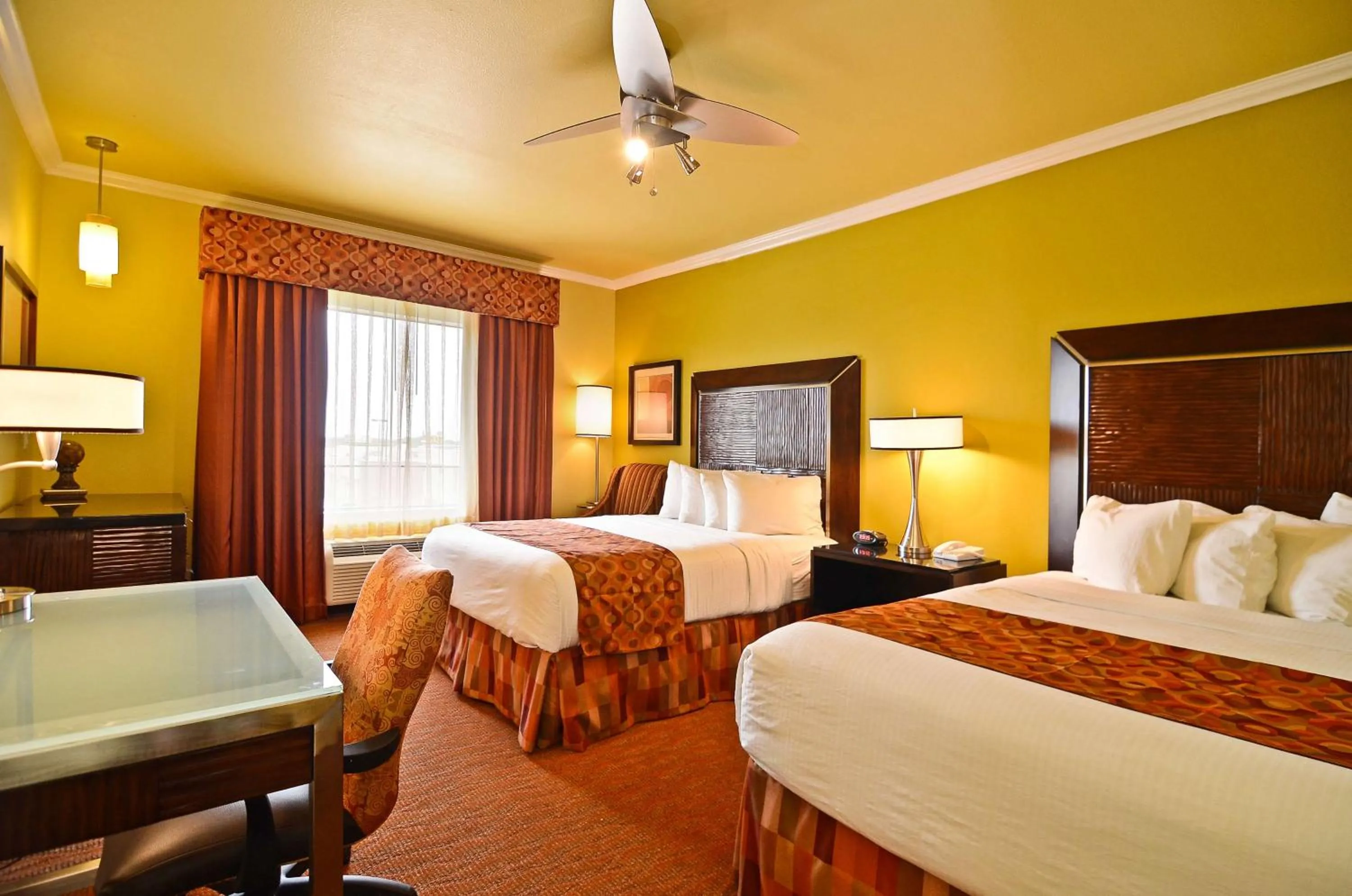 Queen Room with Two Queen Beds - Non-Smoking in Best Western Plus Christopher Inn & Suites