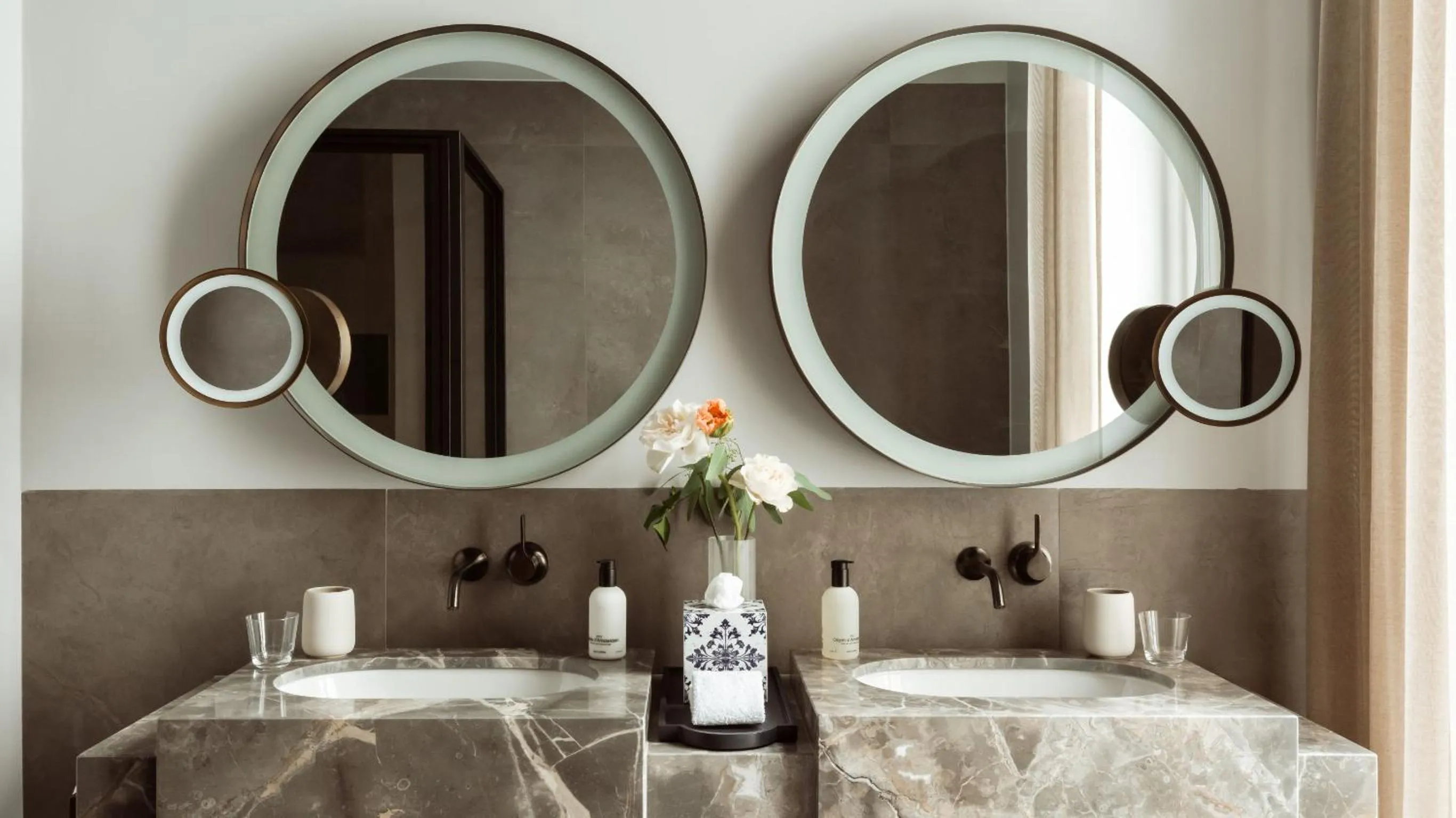 Two bedroom Grand Premier room  in Rosewood Amsterdam