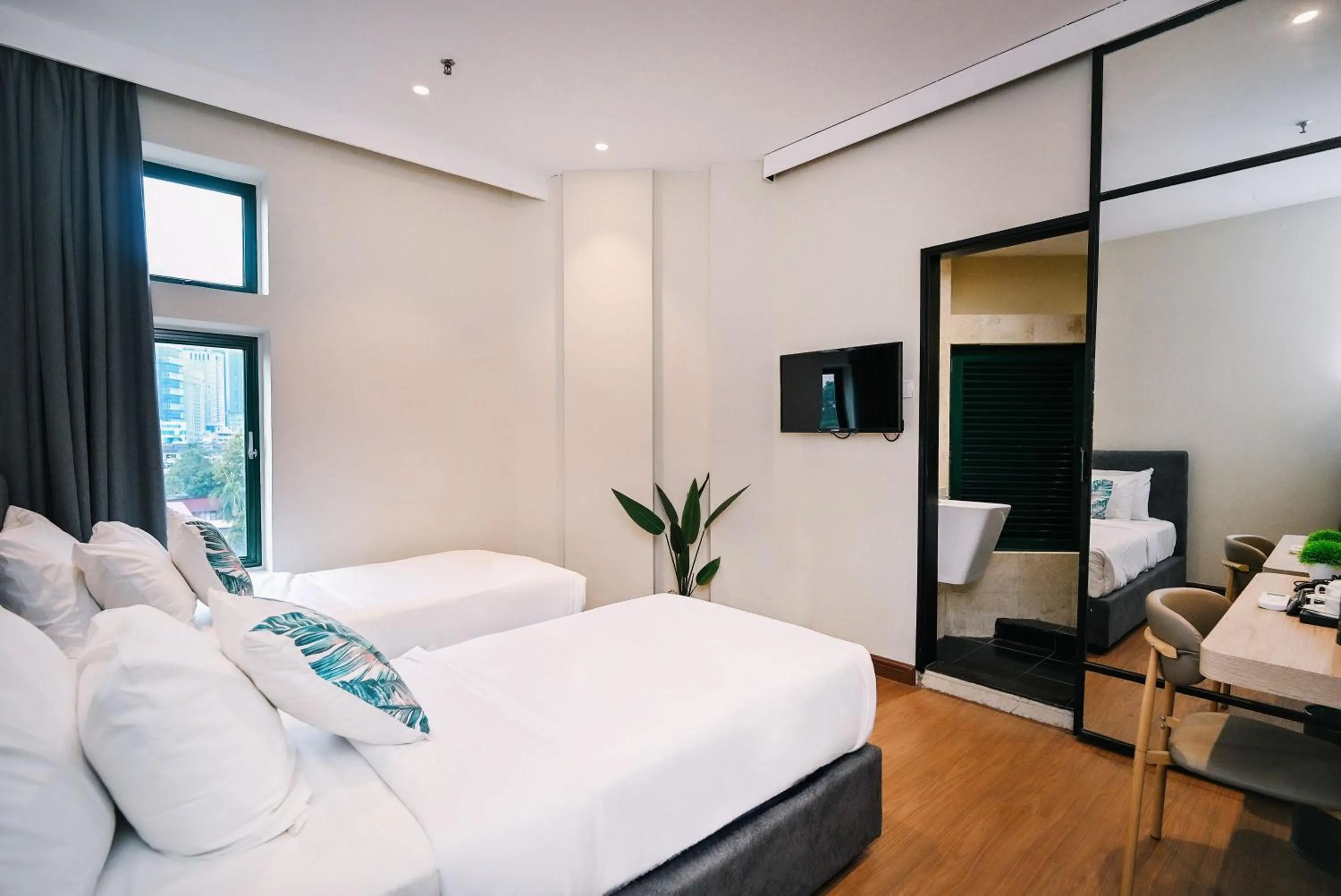 Deluxe Twin Room in Kingston Hotel 4 - TRX