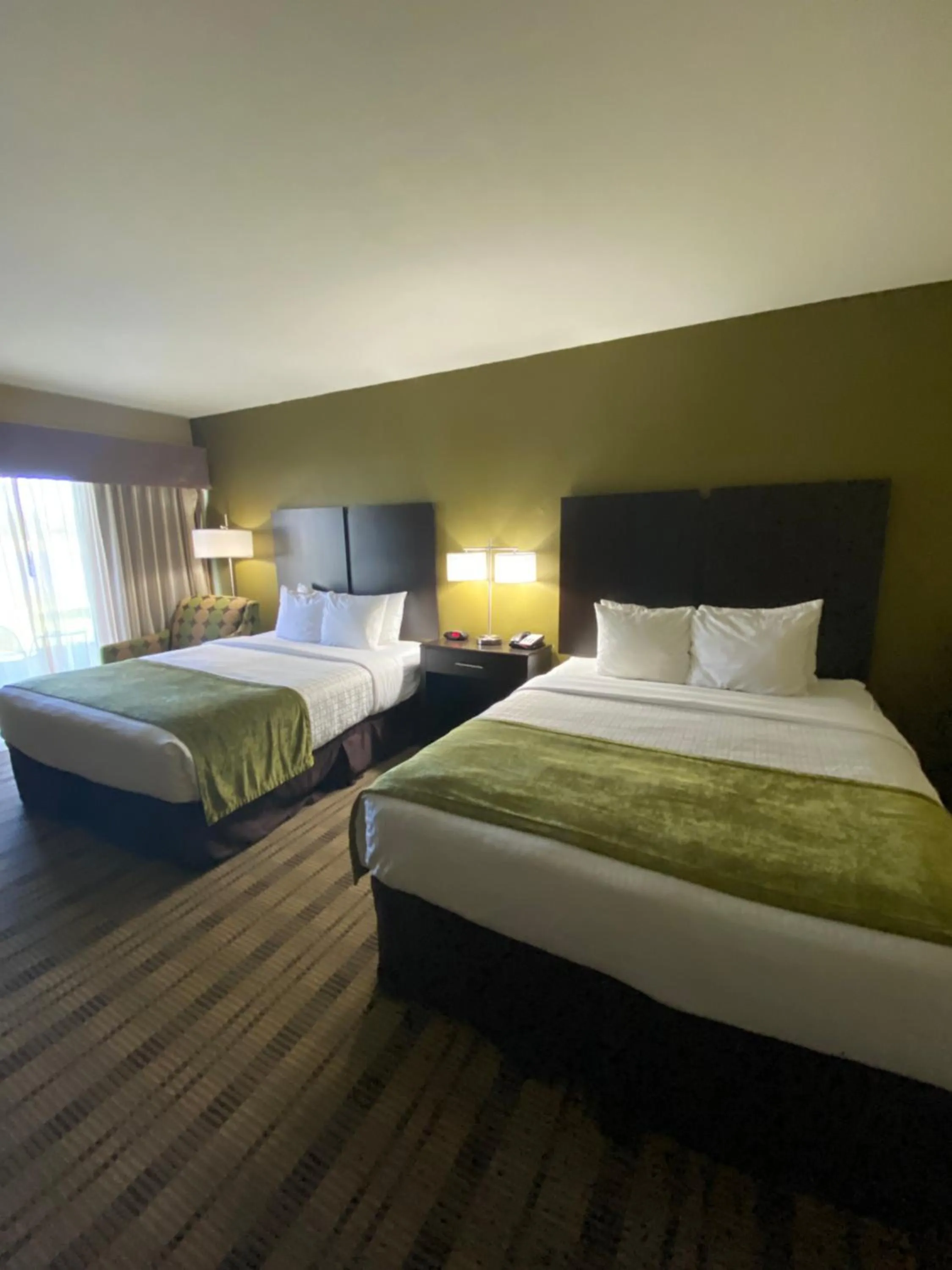 Double or Twin Room with Lake View in Pagosa Lodge