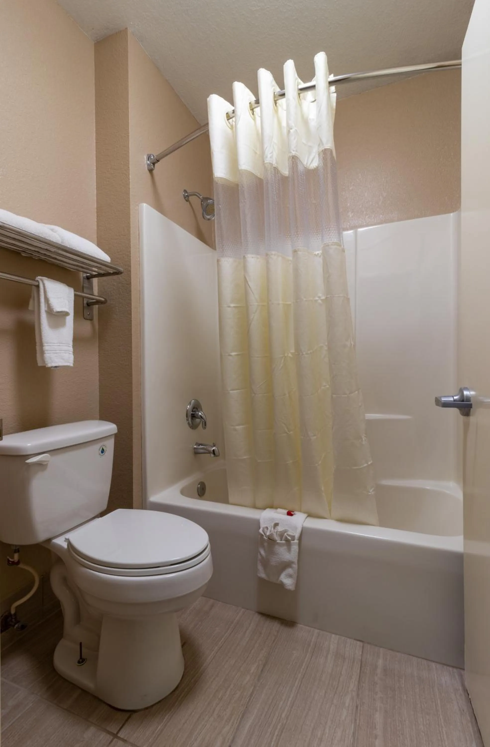 King Studio Suite - Non-Smoking in Baymont by Wyndham Crestview