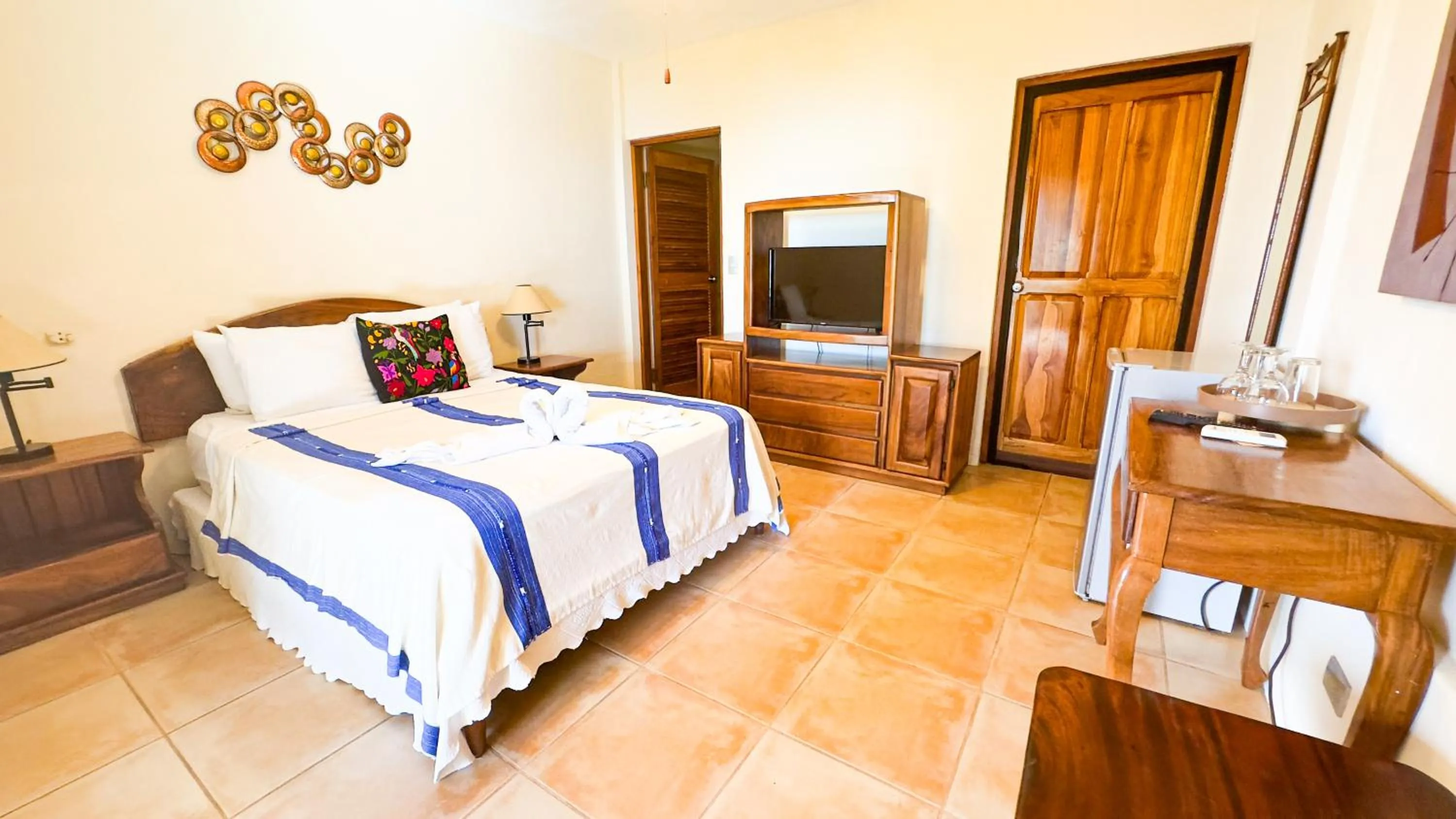 Quadruple Room with Sea View in Mango Moon Villa