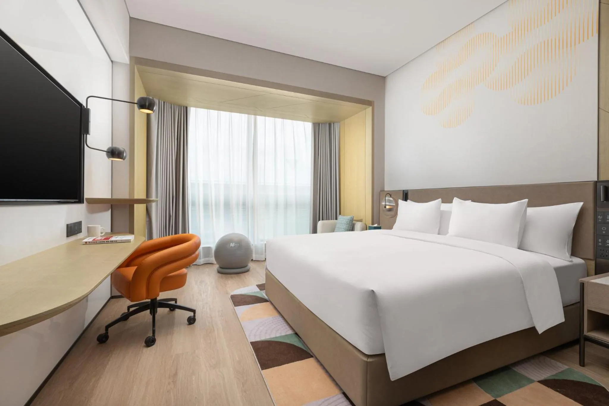 Standard King Room in EVEN Hotel Shanghai Hongqiao CBD by IHG