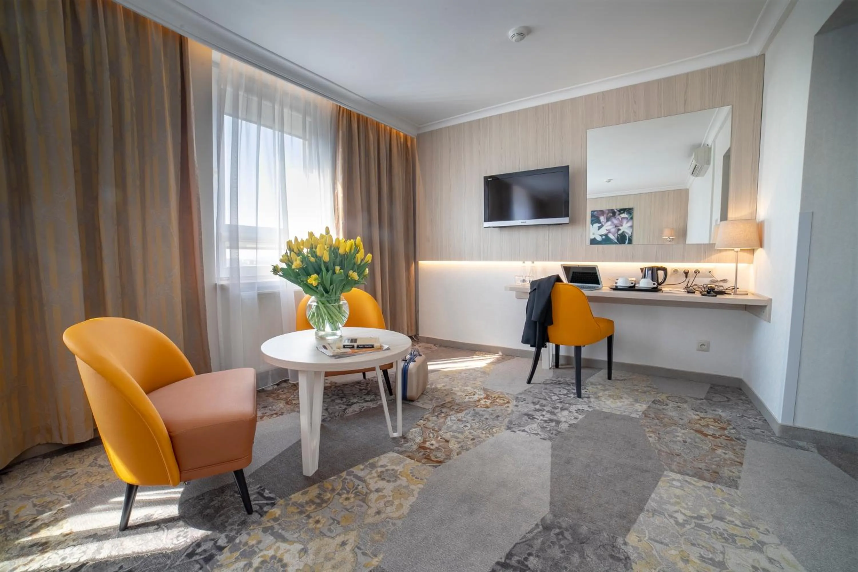 Photo of the whole room in Hotel Victoria