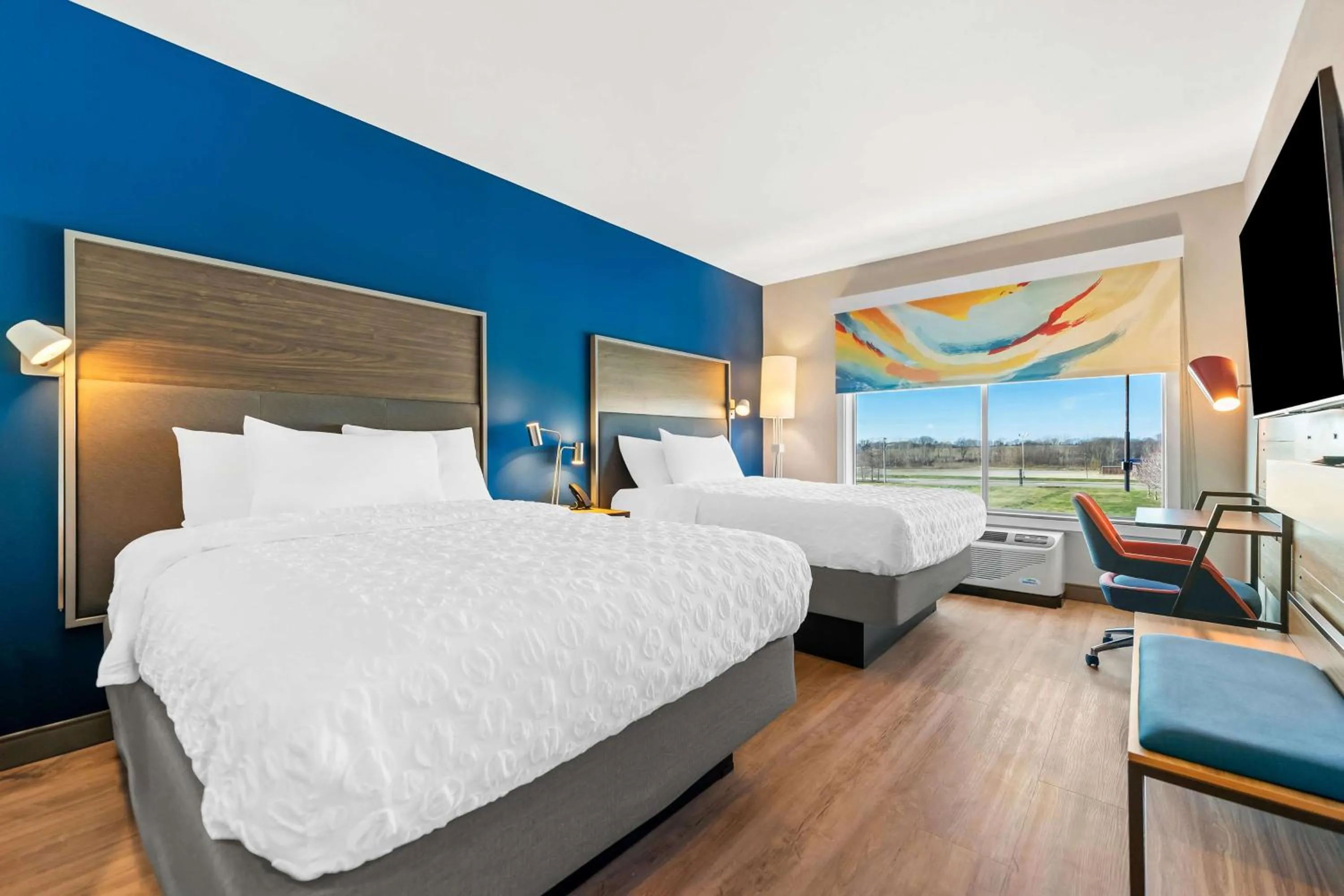 Queen Room with Two Queen Beds and Walk-In Shower in Tru By Hilton Dixon