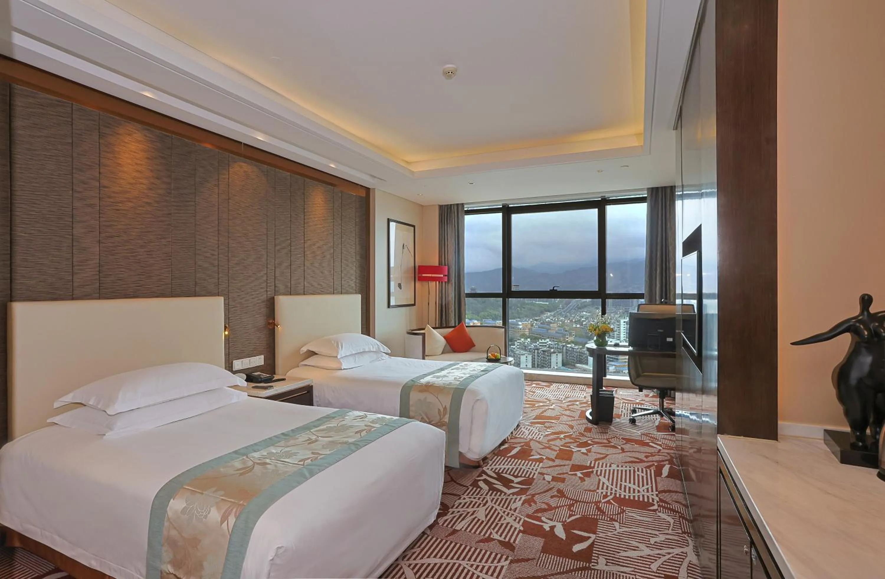 Executive Twin Room with River View in Yiwu Shangcheng Hotel