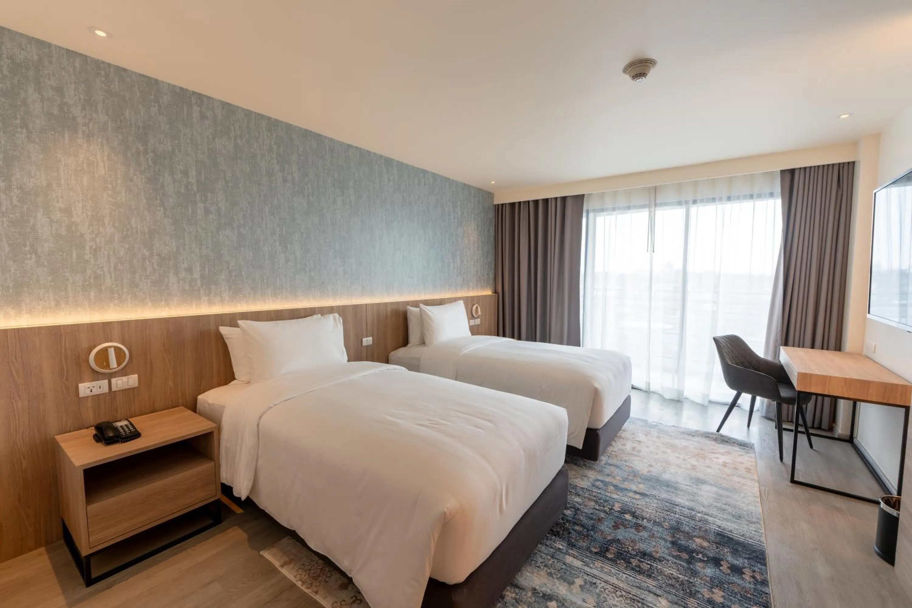 Deluxe Premier Twin in GLOW Bangkok Riverside