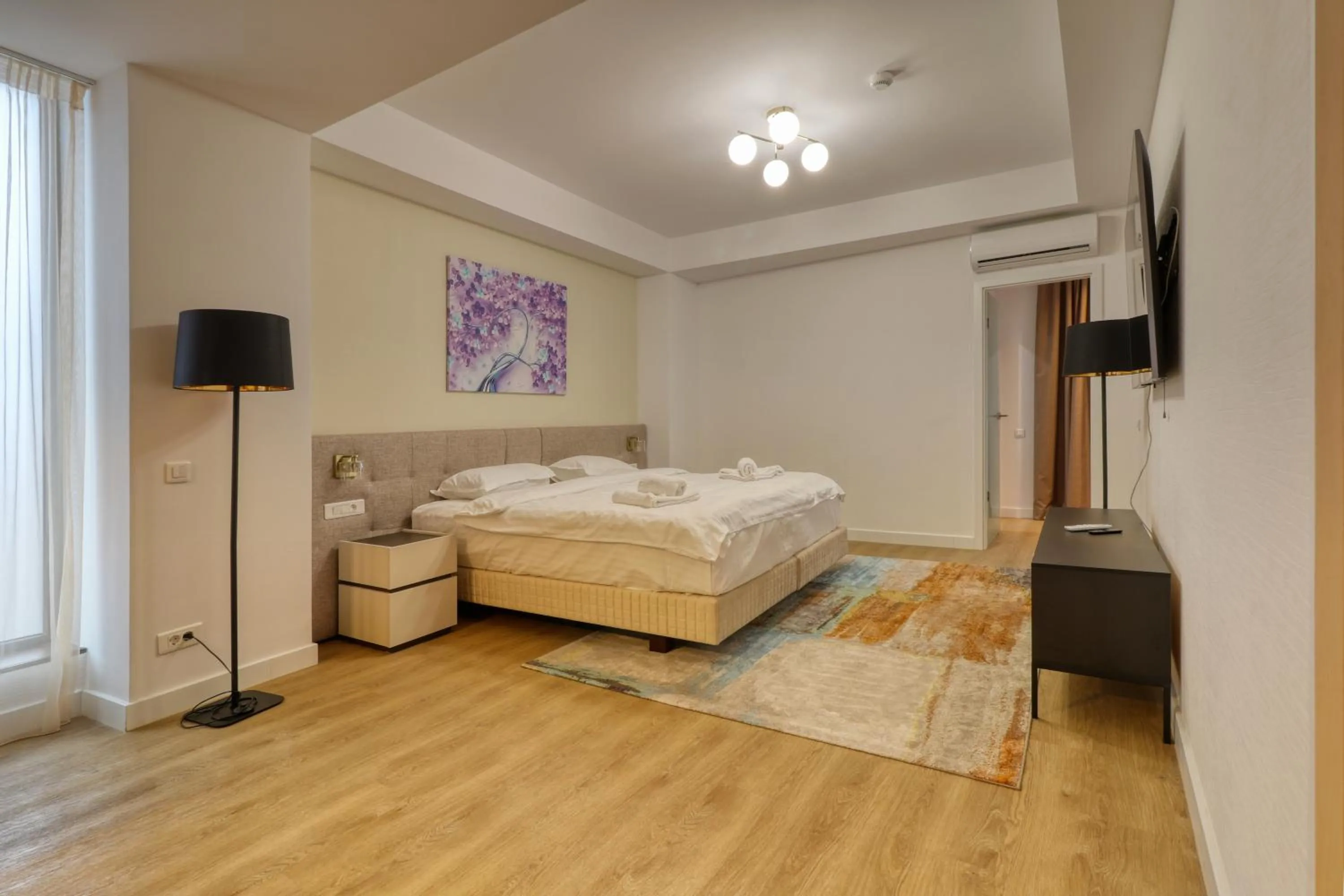 Executive Triple Room in Uni88 Apart Hotel