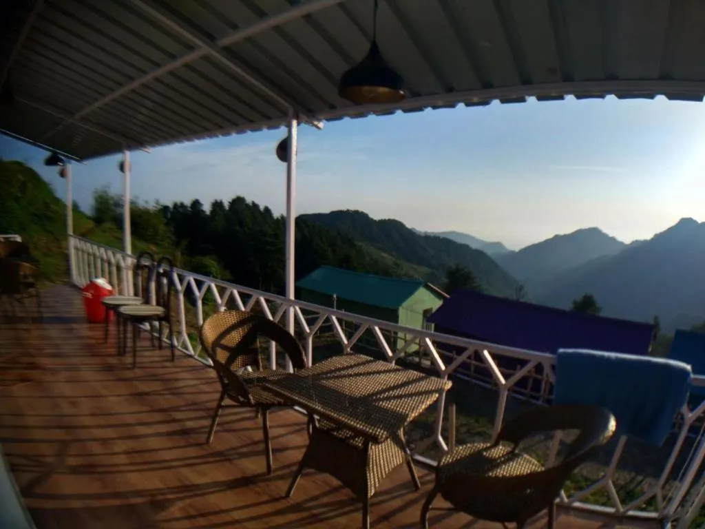 Deluxe Double Room with Balcony in The Green Valley Resort Kanatal