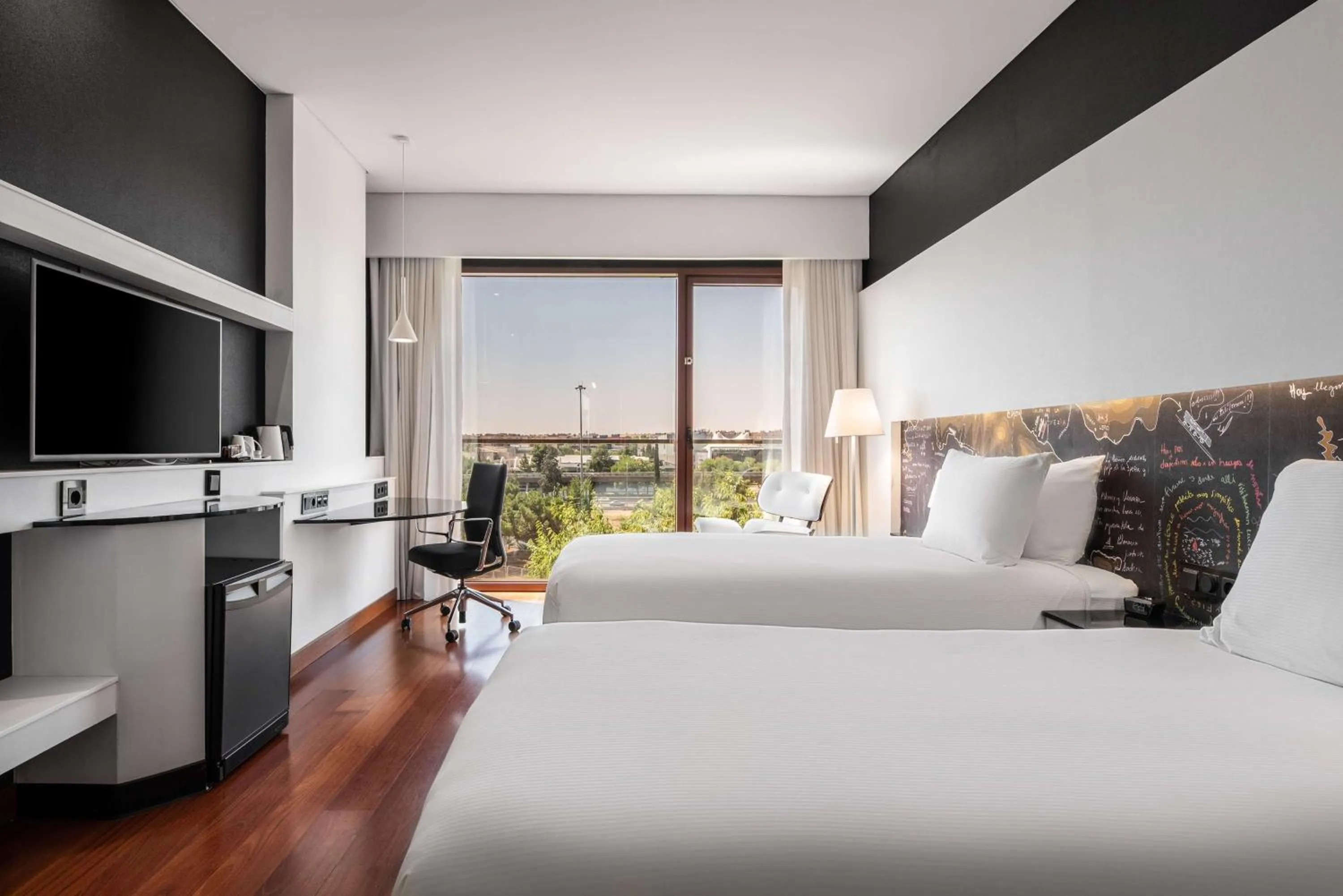 Twin Room with Urban View in Hilton Madrid Airport
