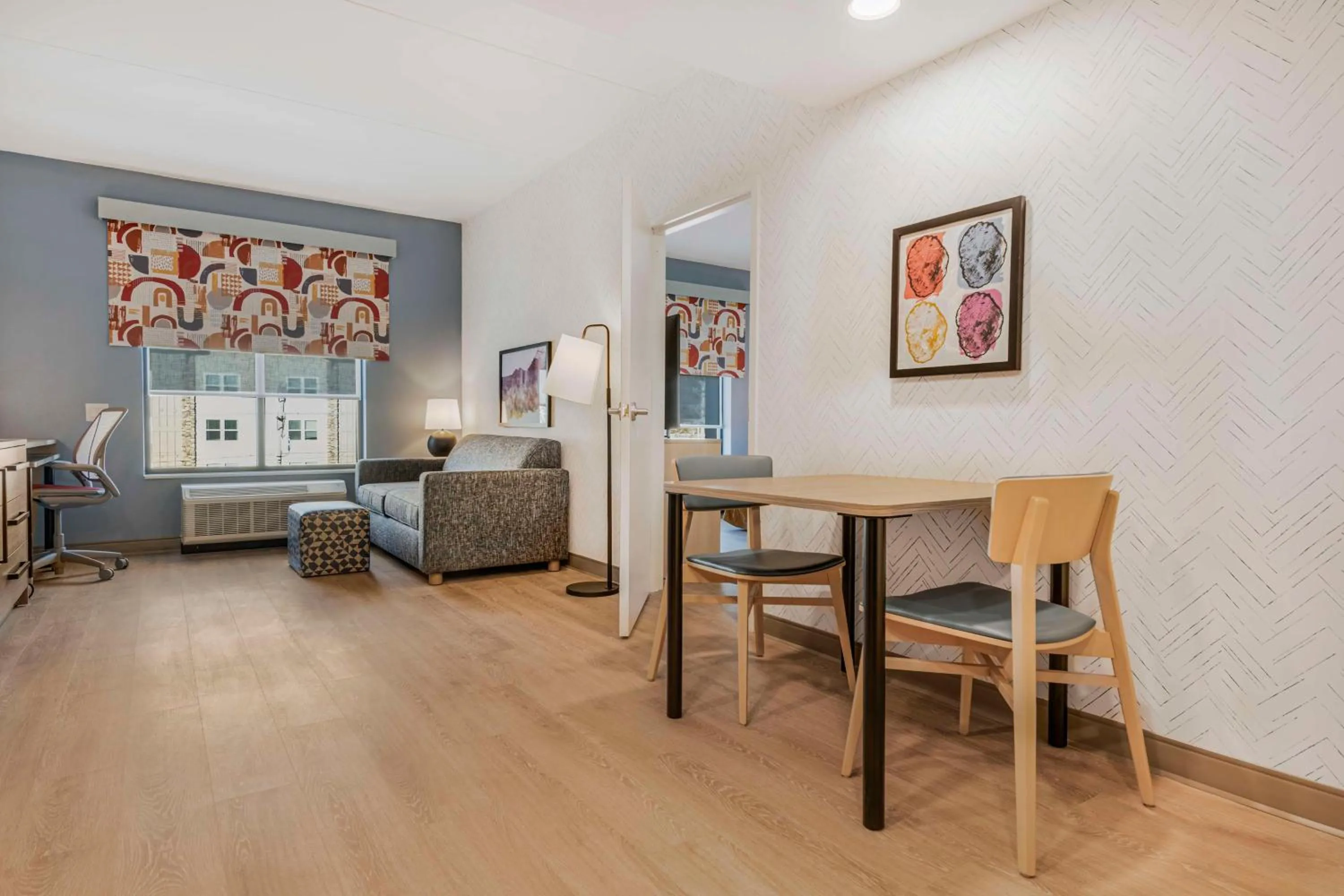 One-Bedroom King Suite with Bath Tub - Mobility Accessible in Home2 Suites By Hilton Boone