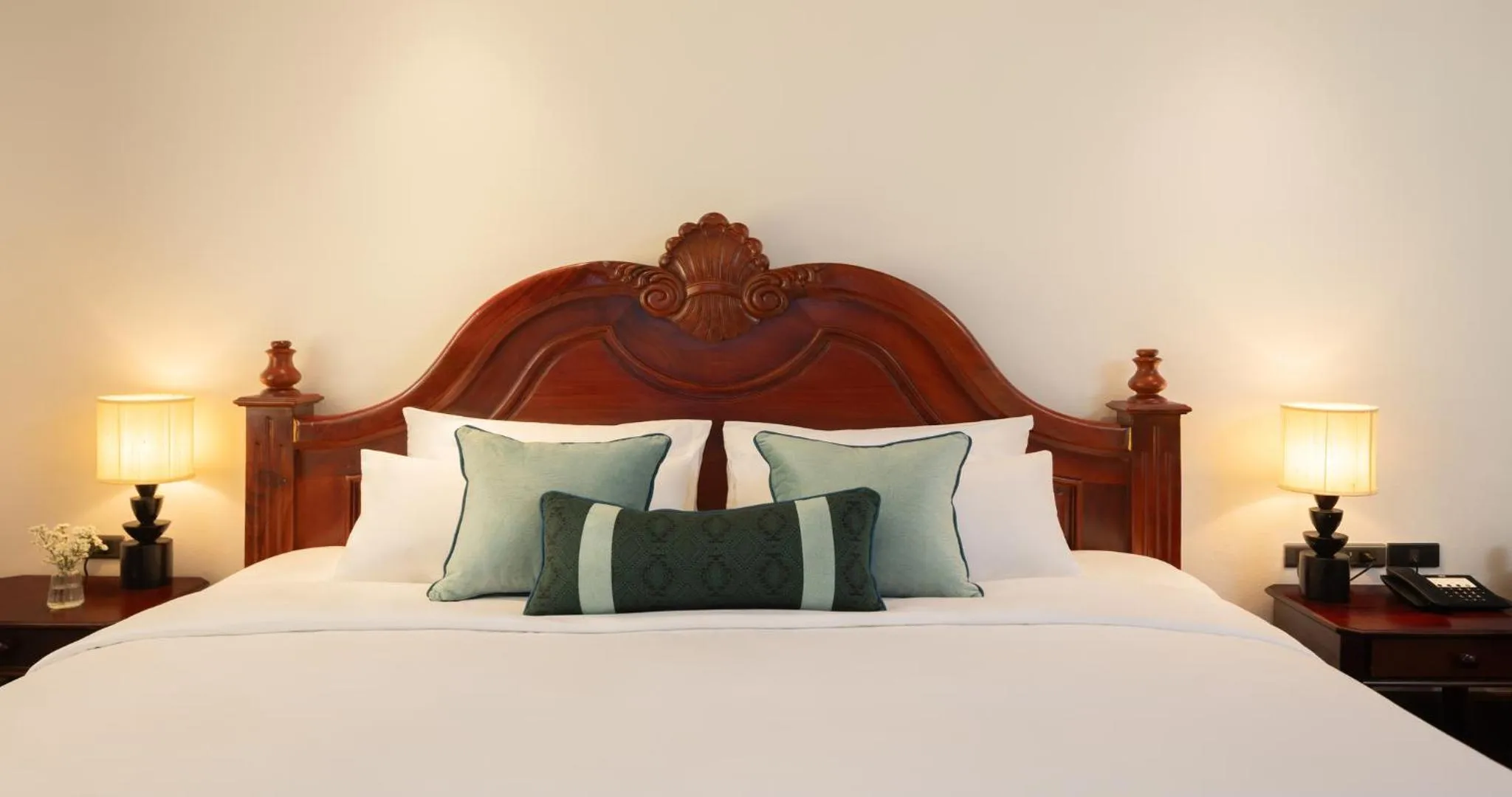 Heritage Villa with Bathtub (24 Hours Use of Room) in U Luang Prabang