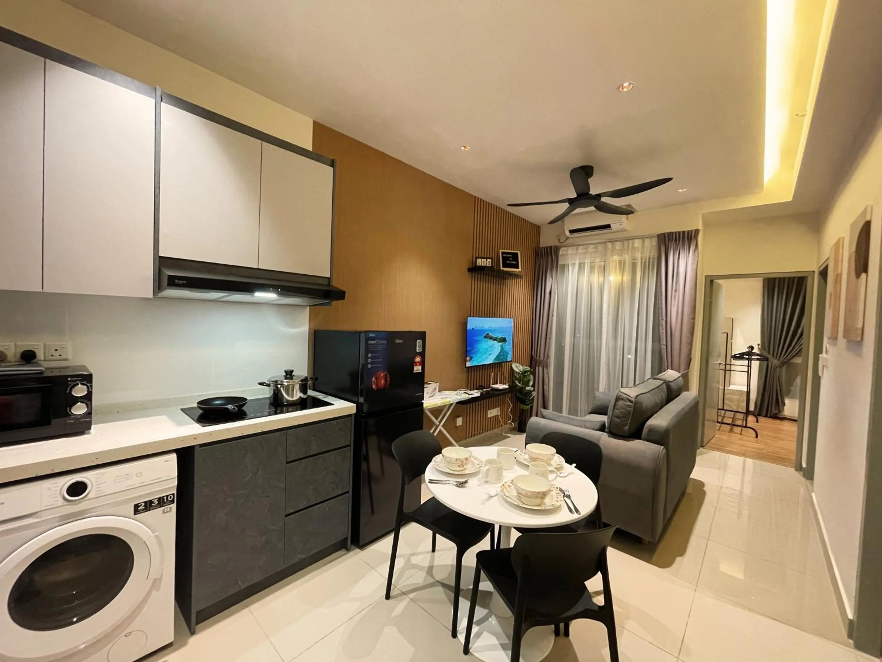 Two-Bedroom Apartment in 121 Residences by The Homez Near One Utama, Starling Mall, Atria