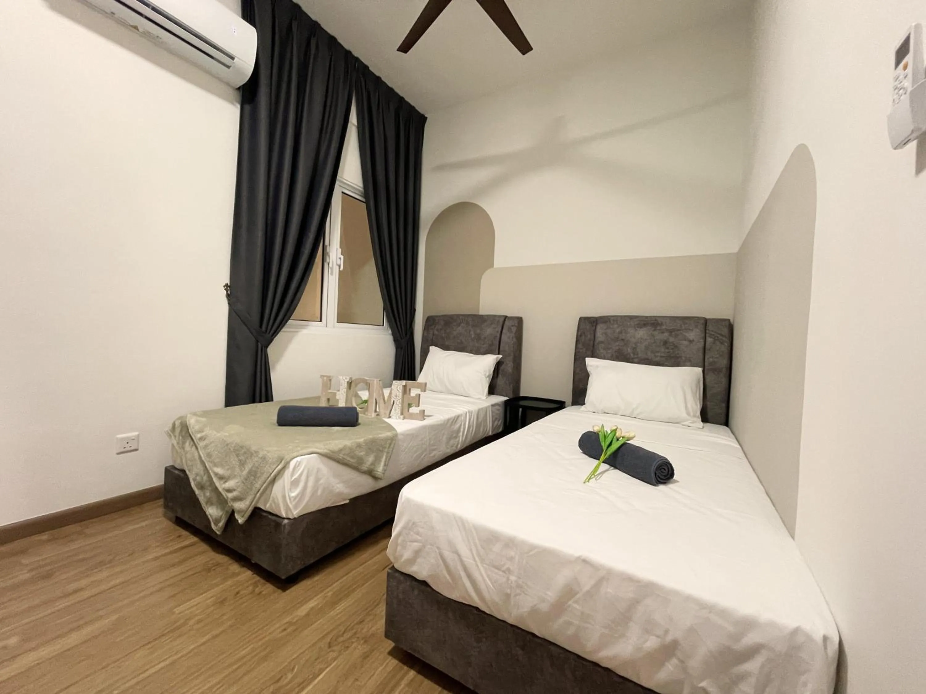 Three-Bedroom Apartment with Balcony in 121 Residences by The Homez Near One Utama, Starling Mall, Atria