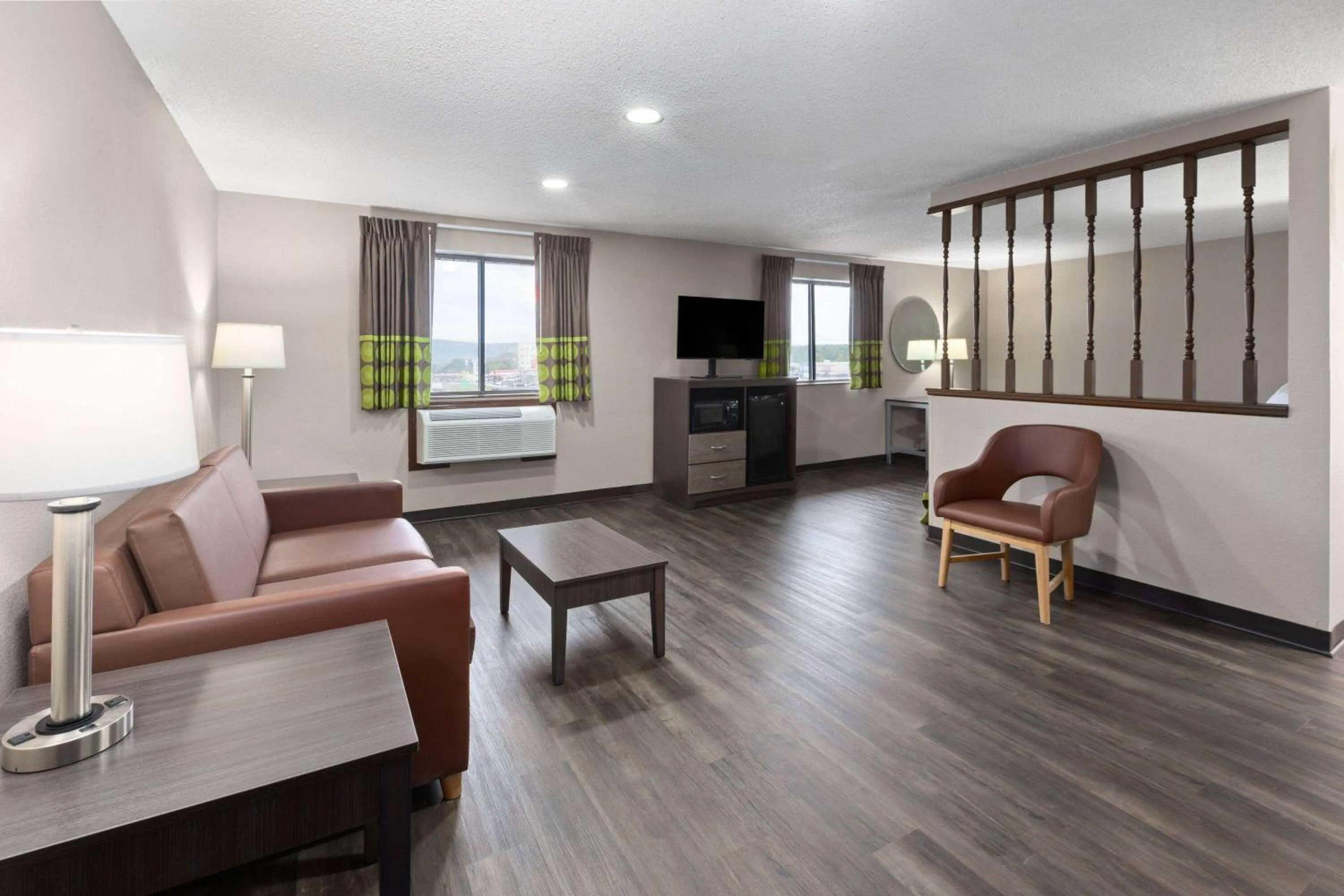 Studio Suite with Two Double Beds - Non-Smoking in Super 8 by Wyndham Summersville - New River National Park