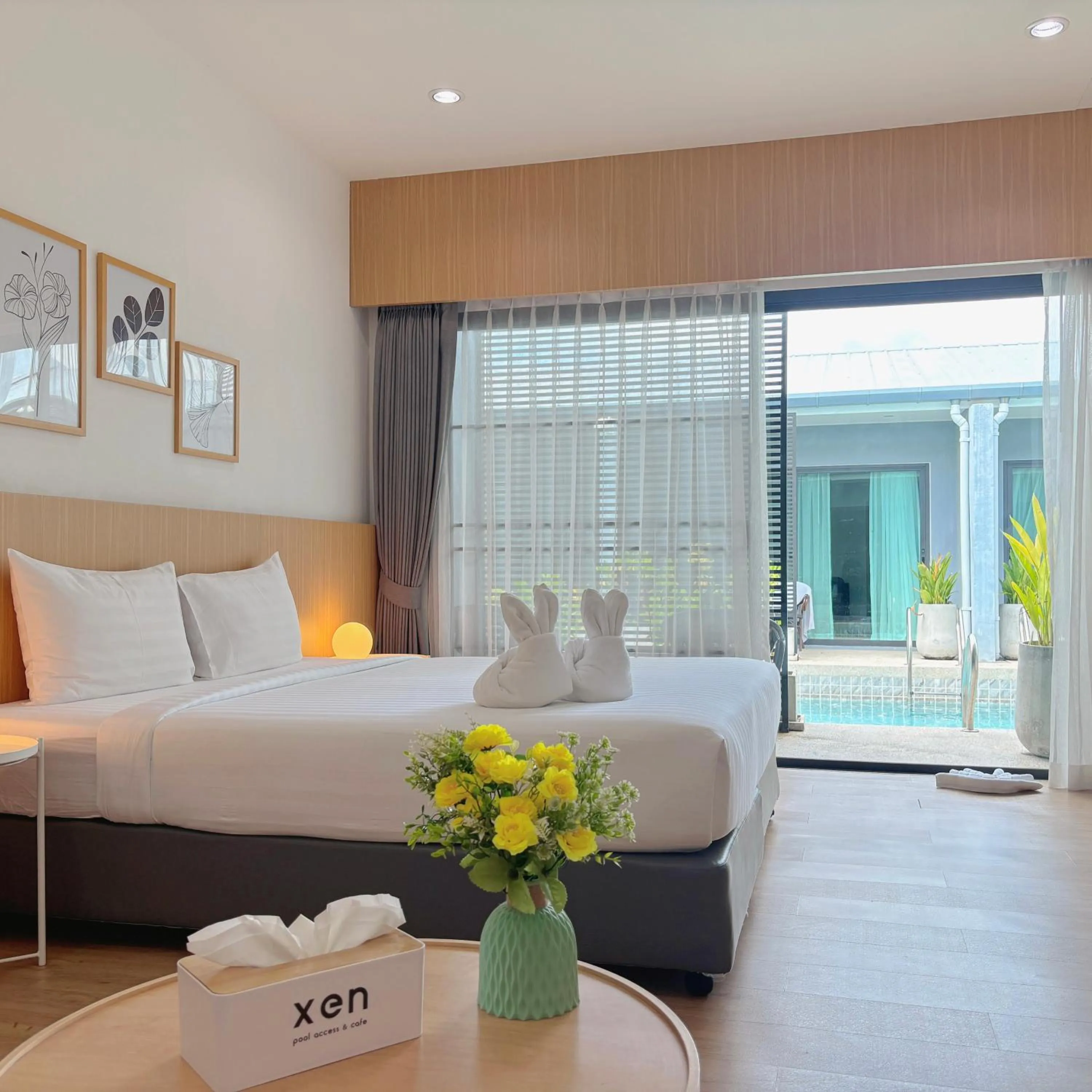 Deluxe Double Room with Pool Access in Xen Pool Access