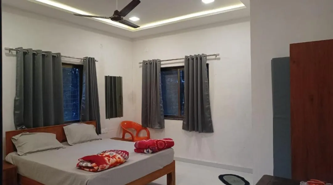 Standard Queen Room in Hotel Randha and Lodging