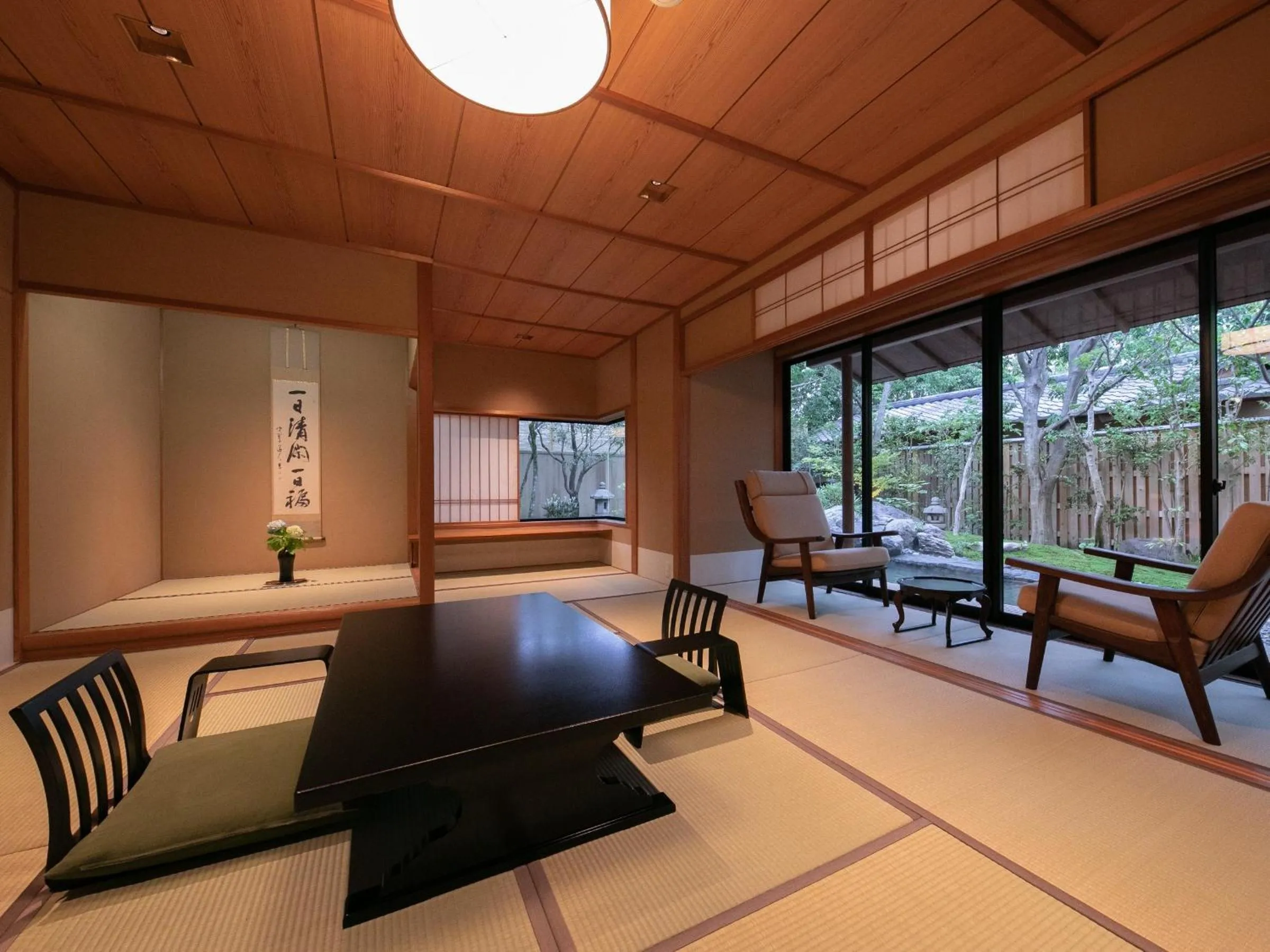 Japanese-Style Premium House Annex with Open Air Bath in Yakakutei
