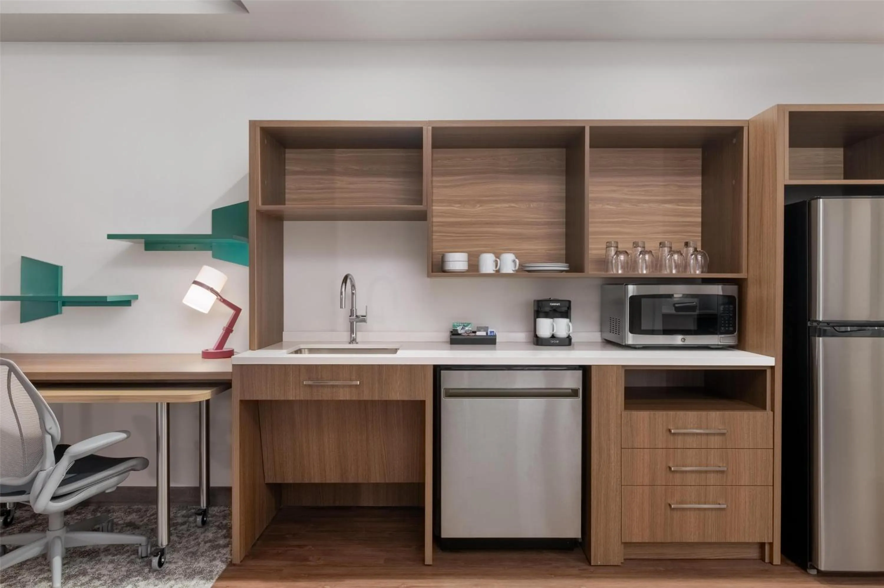 Studio Suite with Two Queen Beds and Tub - Mobility Access in Home2 Suites By Hilton Houston Downtown Convention Center