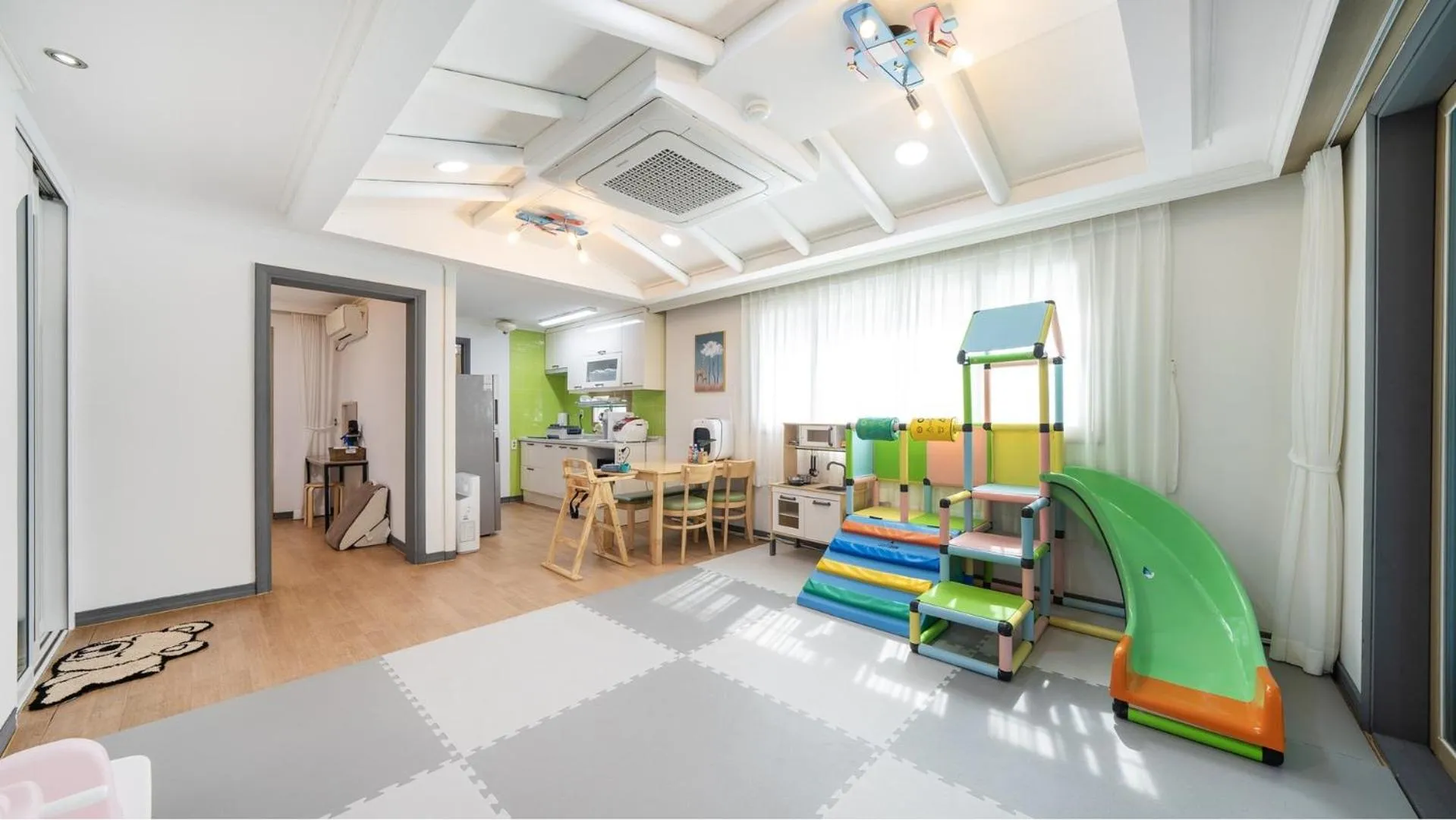 Yeosu Bebeolleh Pension