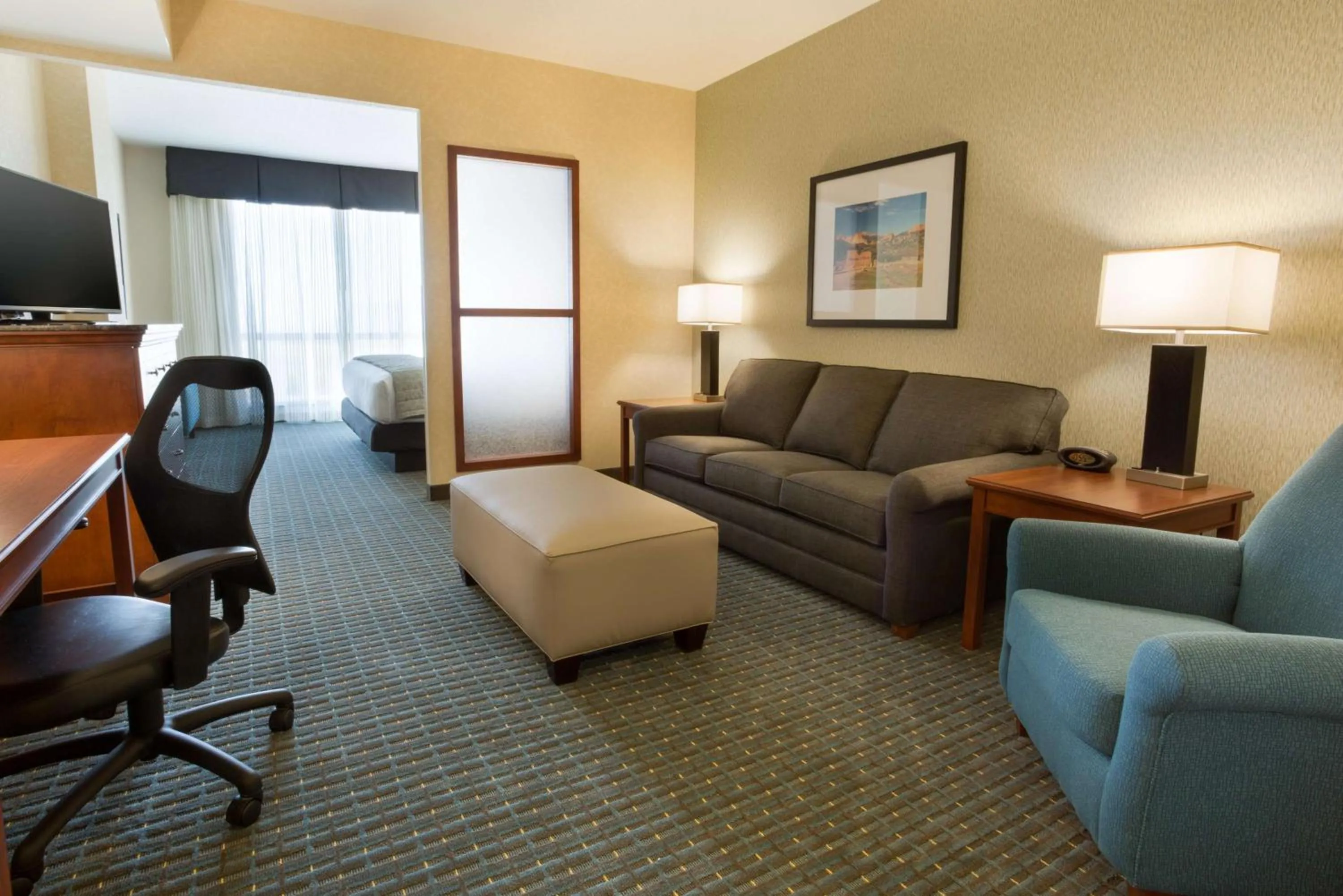 Deluxe King Room with Sofa Bed in Drury Inn & Suites Colorado Springs Near the Air Force Academy