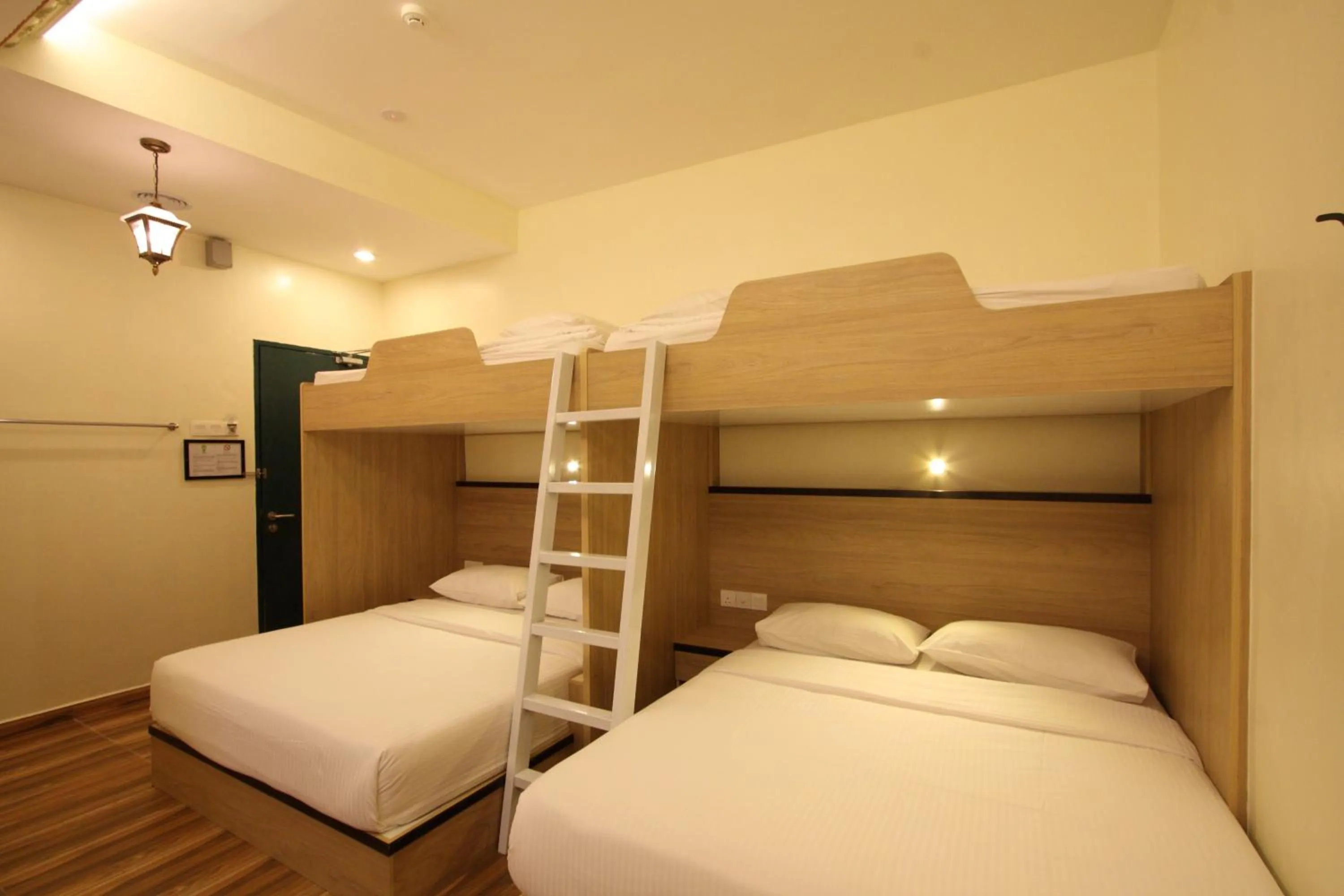 Family Room in Shamrock Guest House II